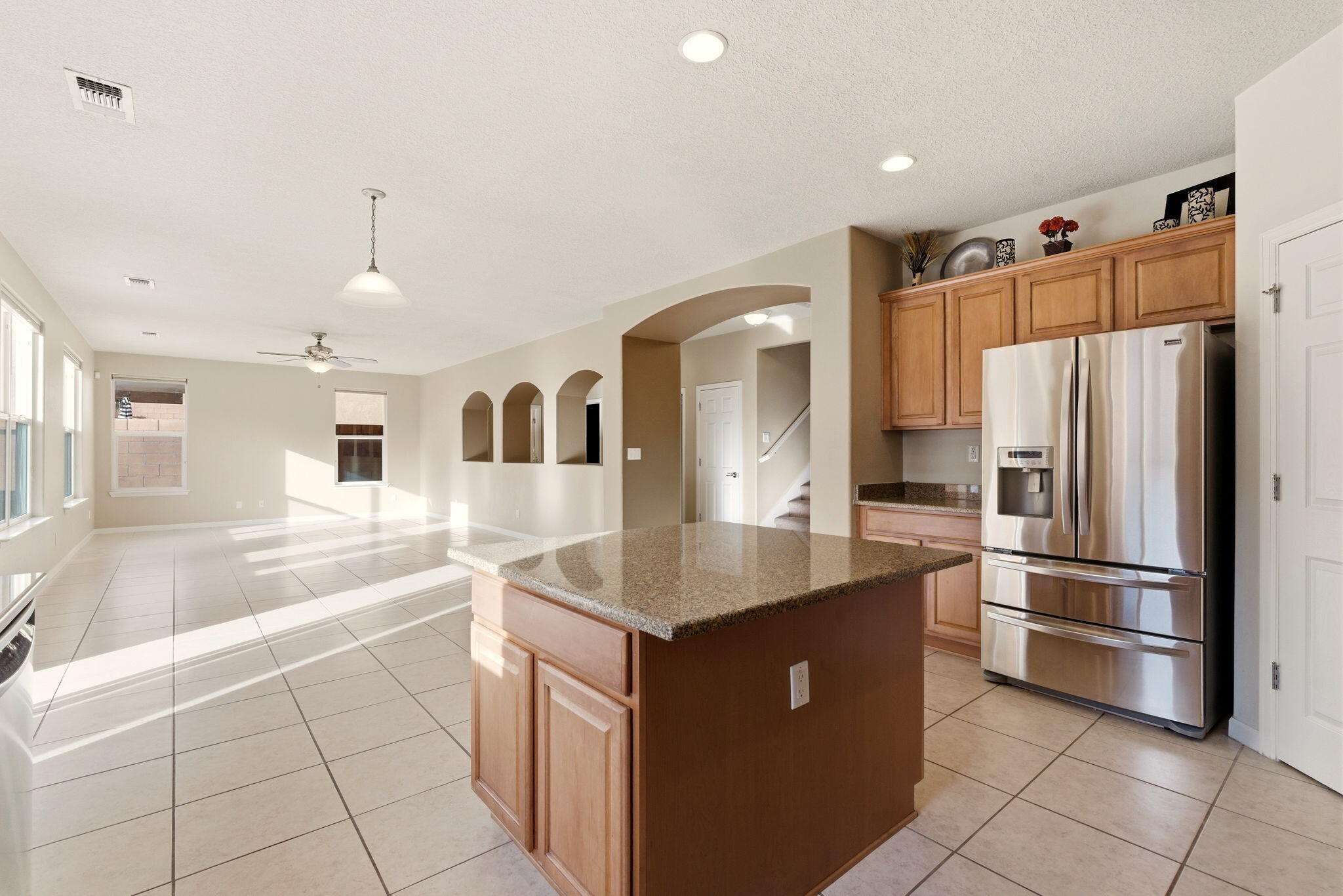 213 Paseo Vista Loop NE