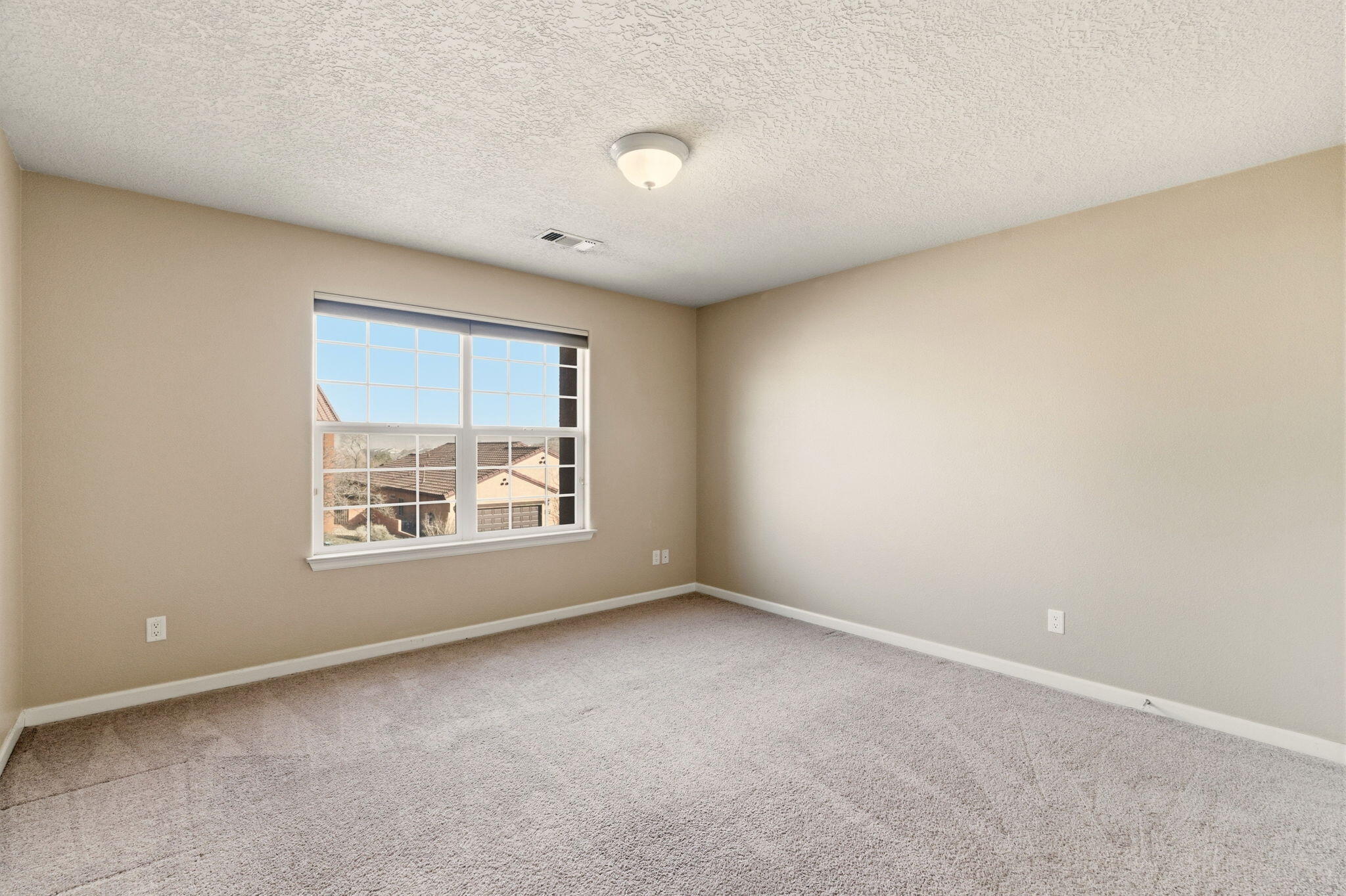 213 Paseo Vista Loop NE