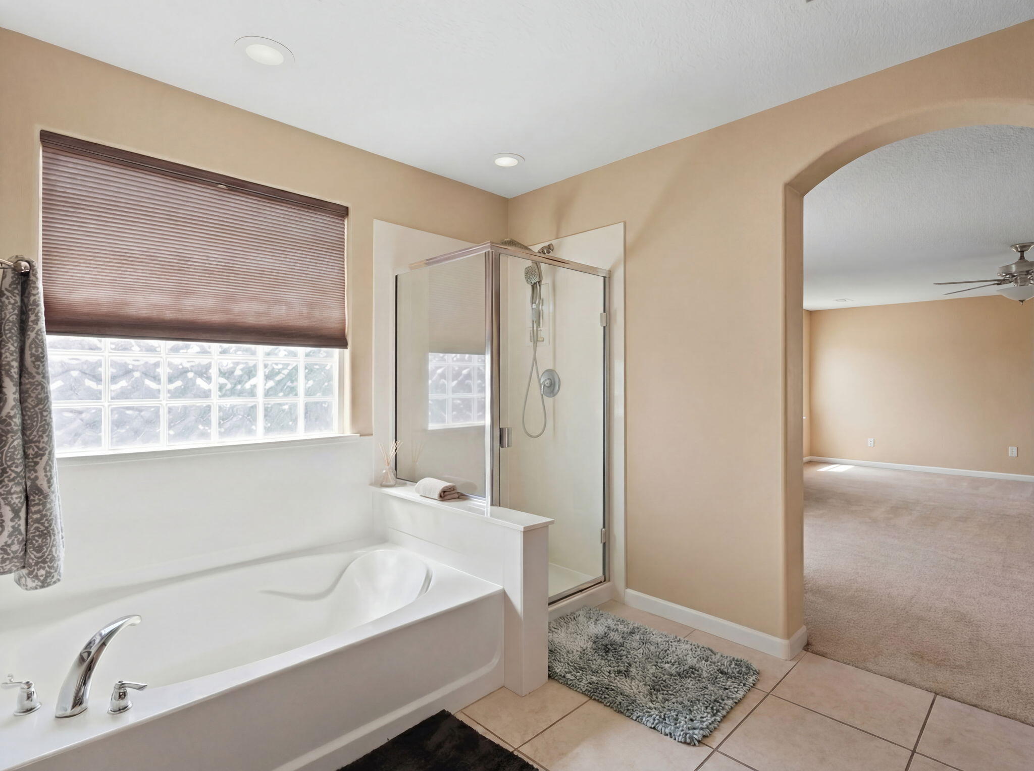 213 Paseo Vista Loop NE