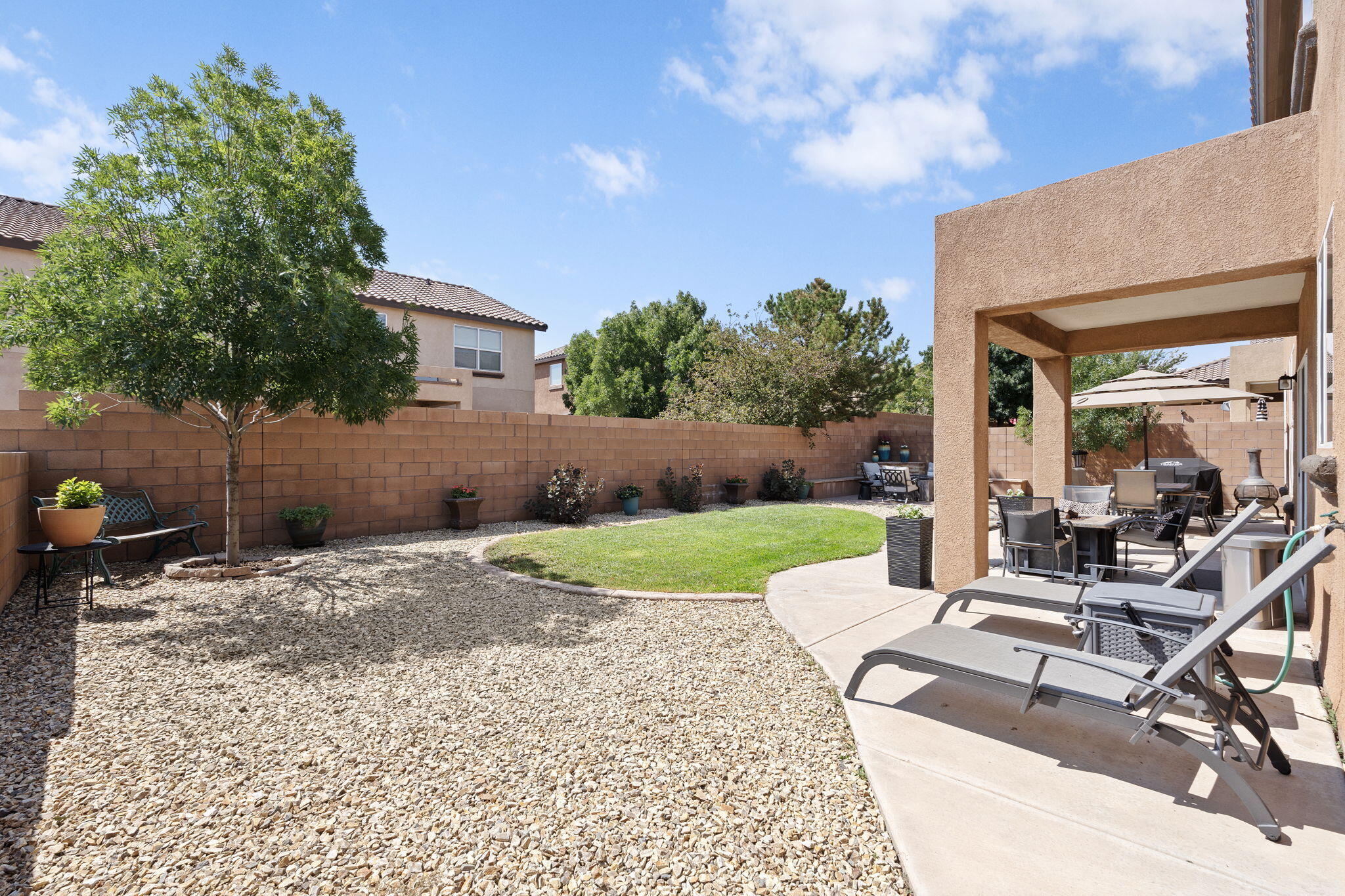 213 Paseo Vista Loop NE