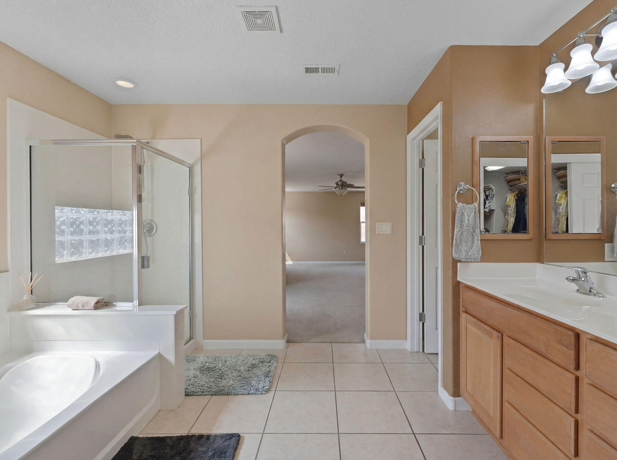 213 Paseo Vista Loop NE