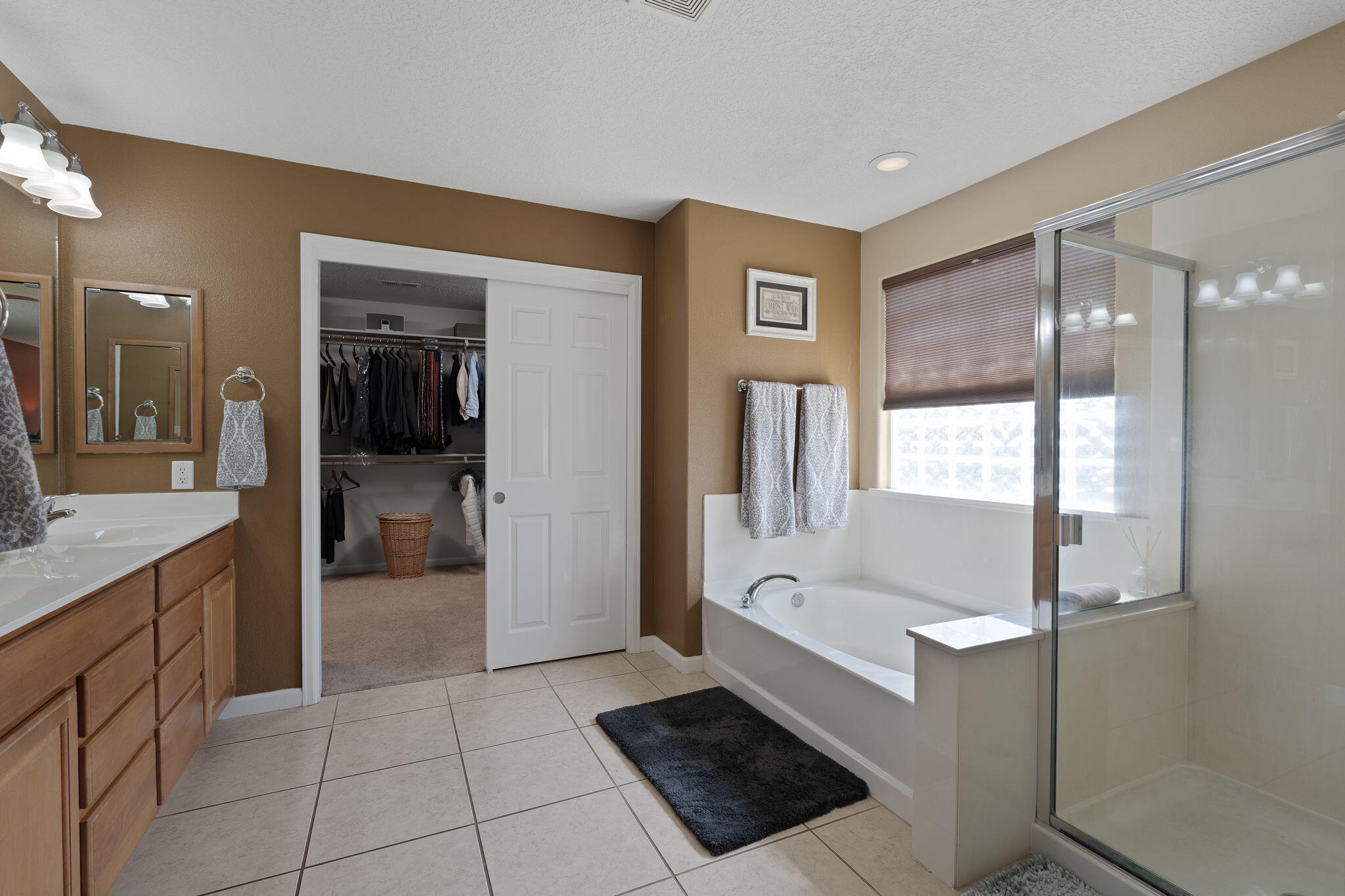 213 Paseo Vista Loop NE