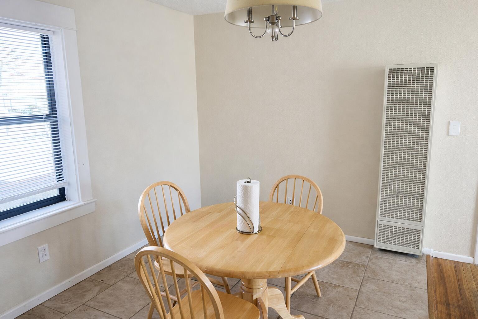 1609 Edith Boulevard SE