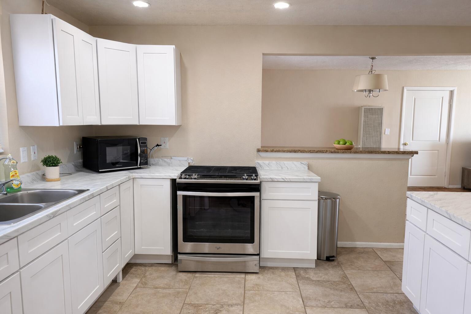 1609 Edith Boulevard SE