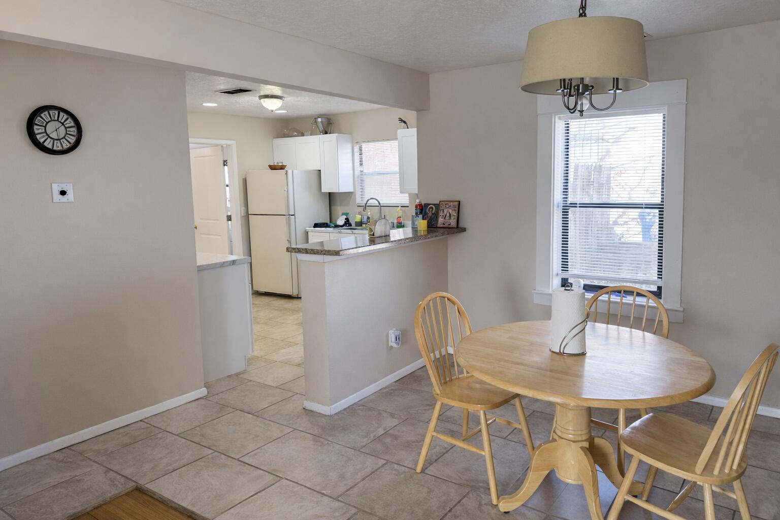 1609 Edith Boulevard SE