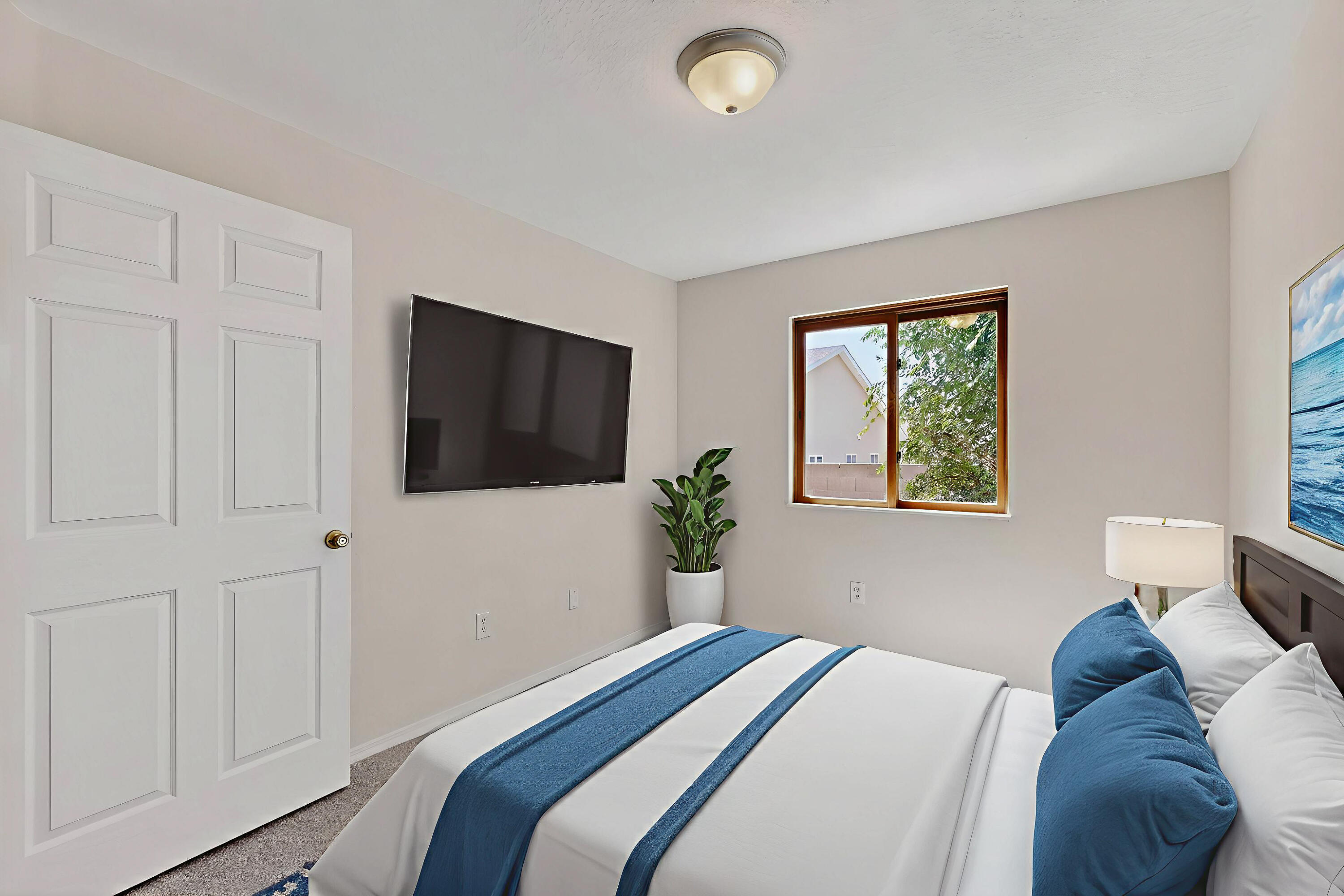 323 Escena Place SE