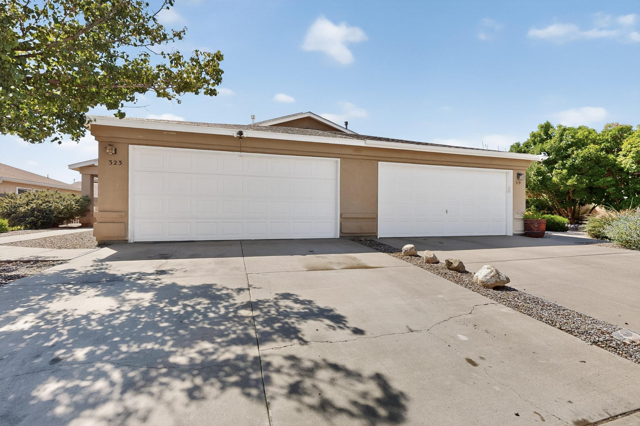 323 Escena Place SE
