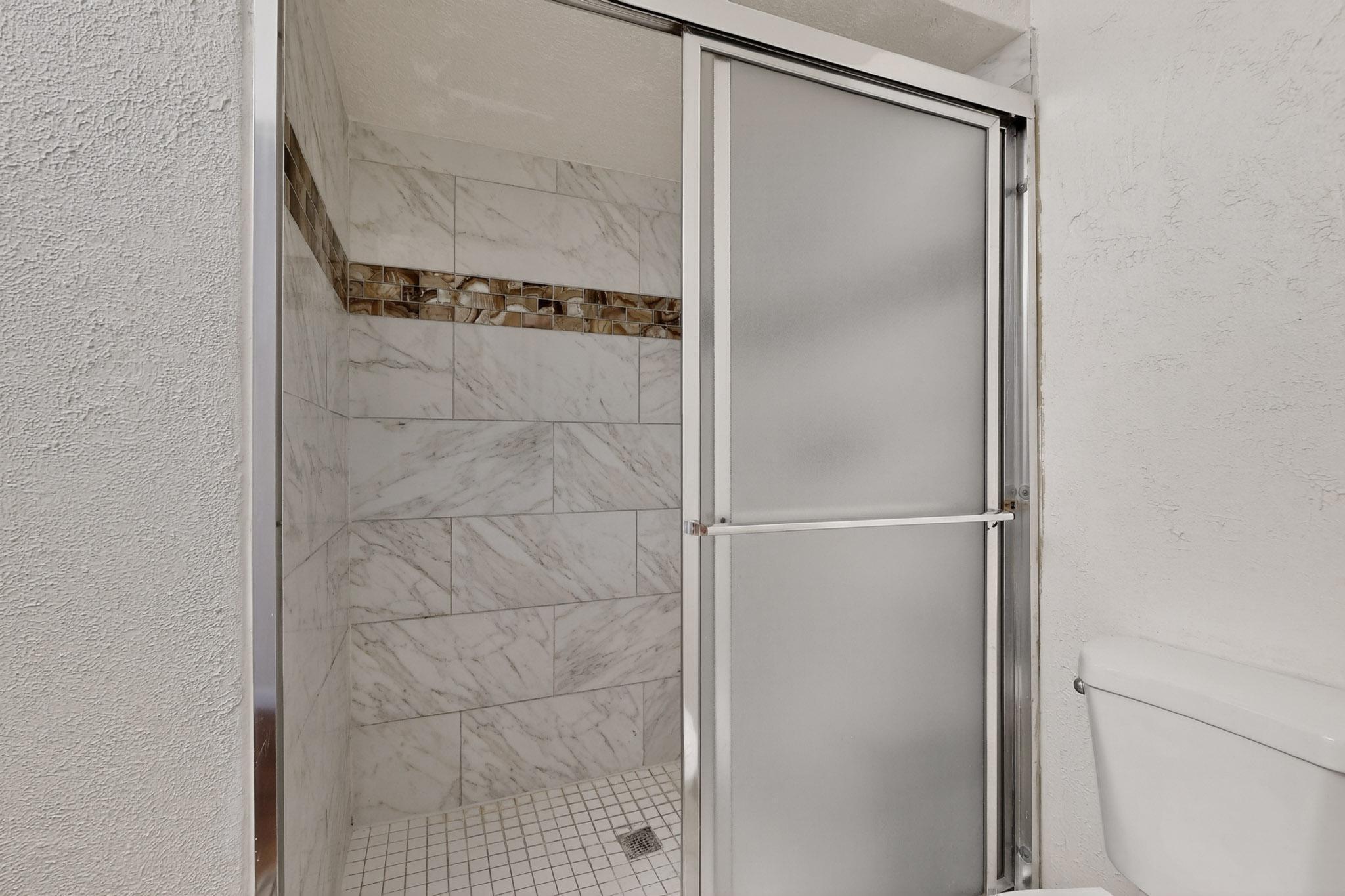 323 Escena Place SE