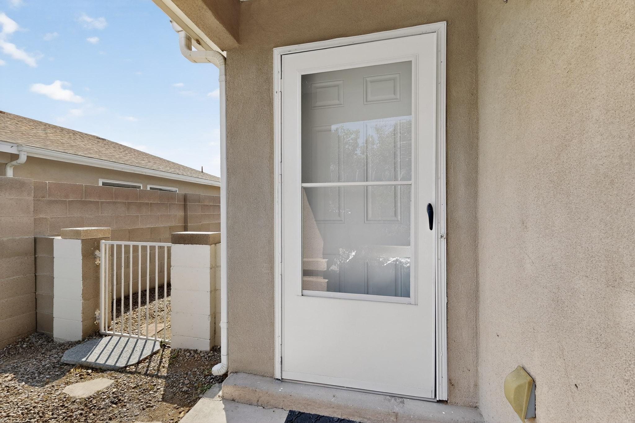 323 Escena Place SE