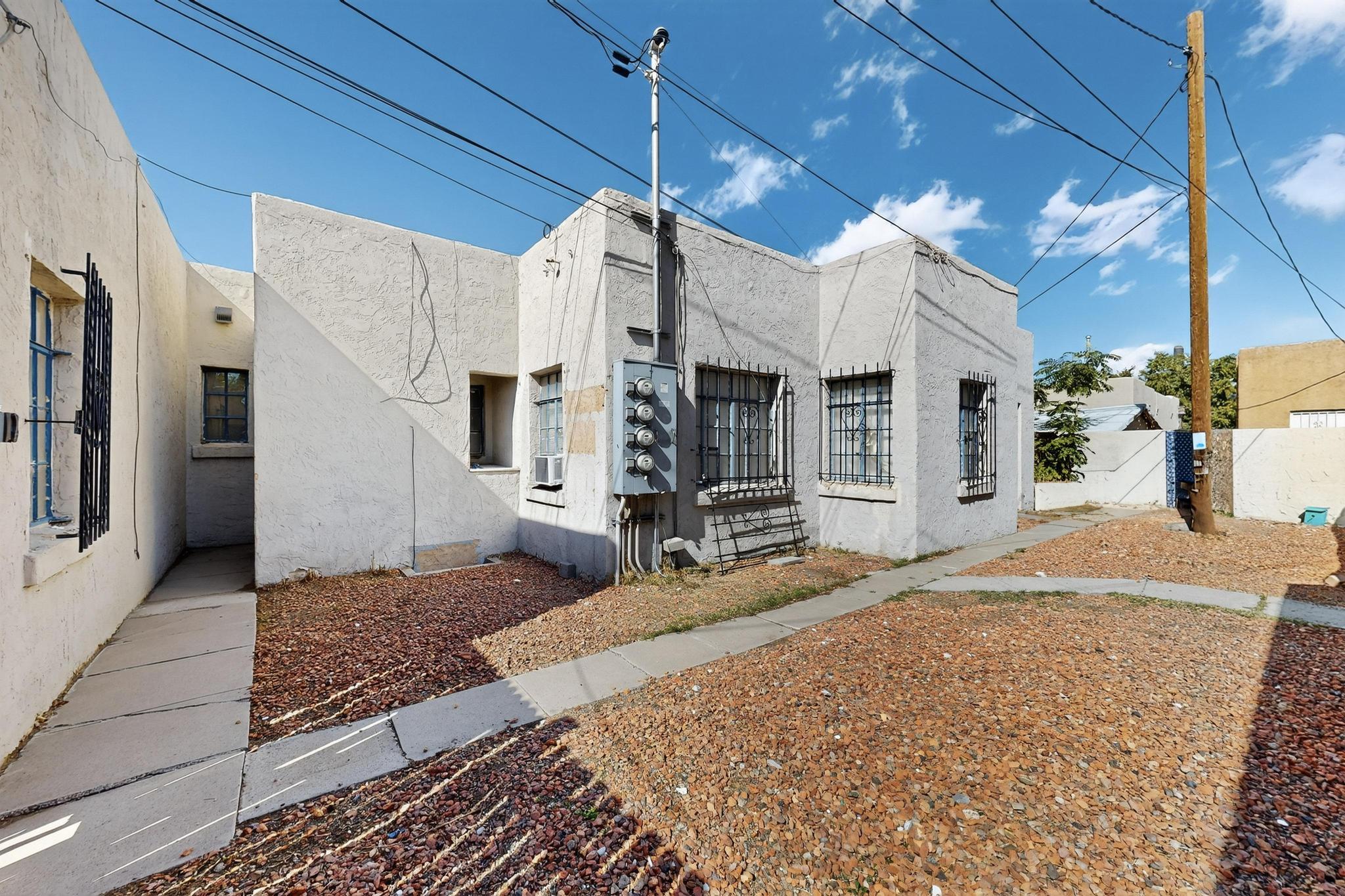 214 Pine Street SE