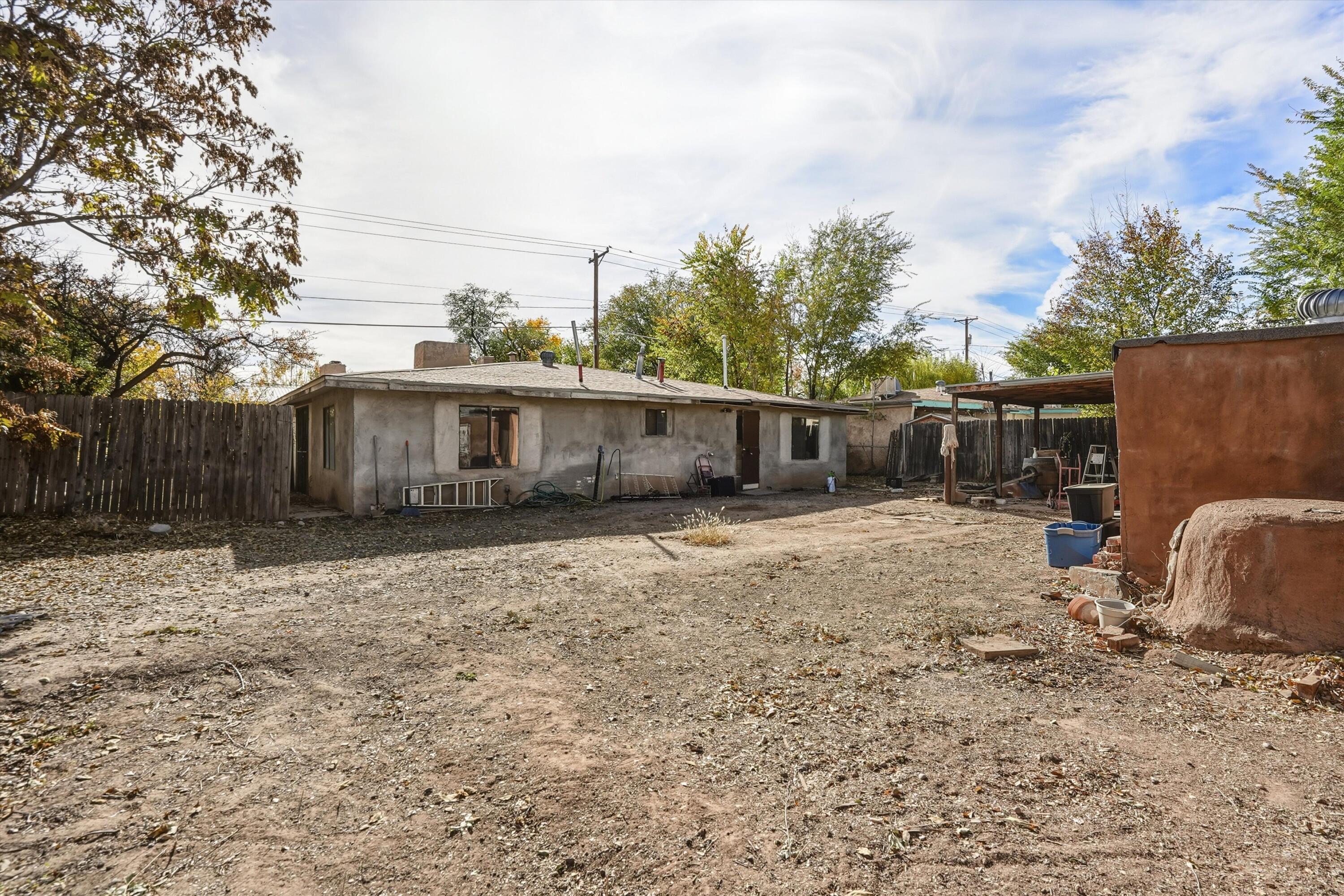 2241 San Ygnacio Road SW