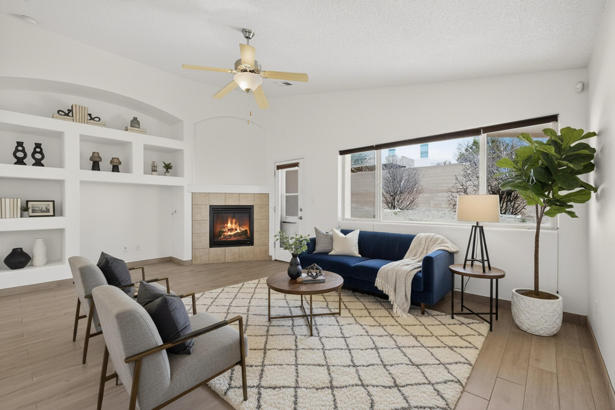 2558 Cerro Parrido Road SE
