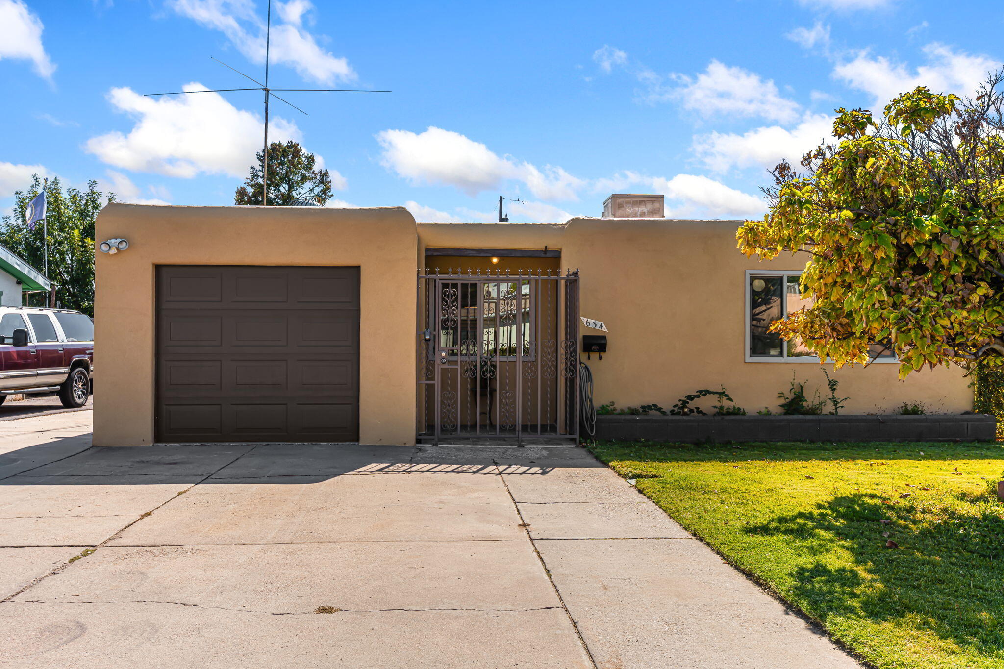634 Gene Avenue NW