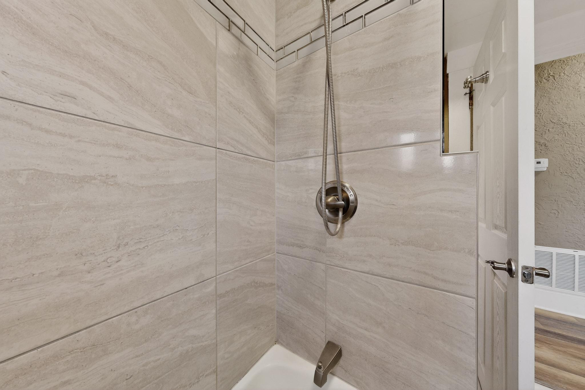 321 Columbia Drive SE