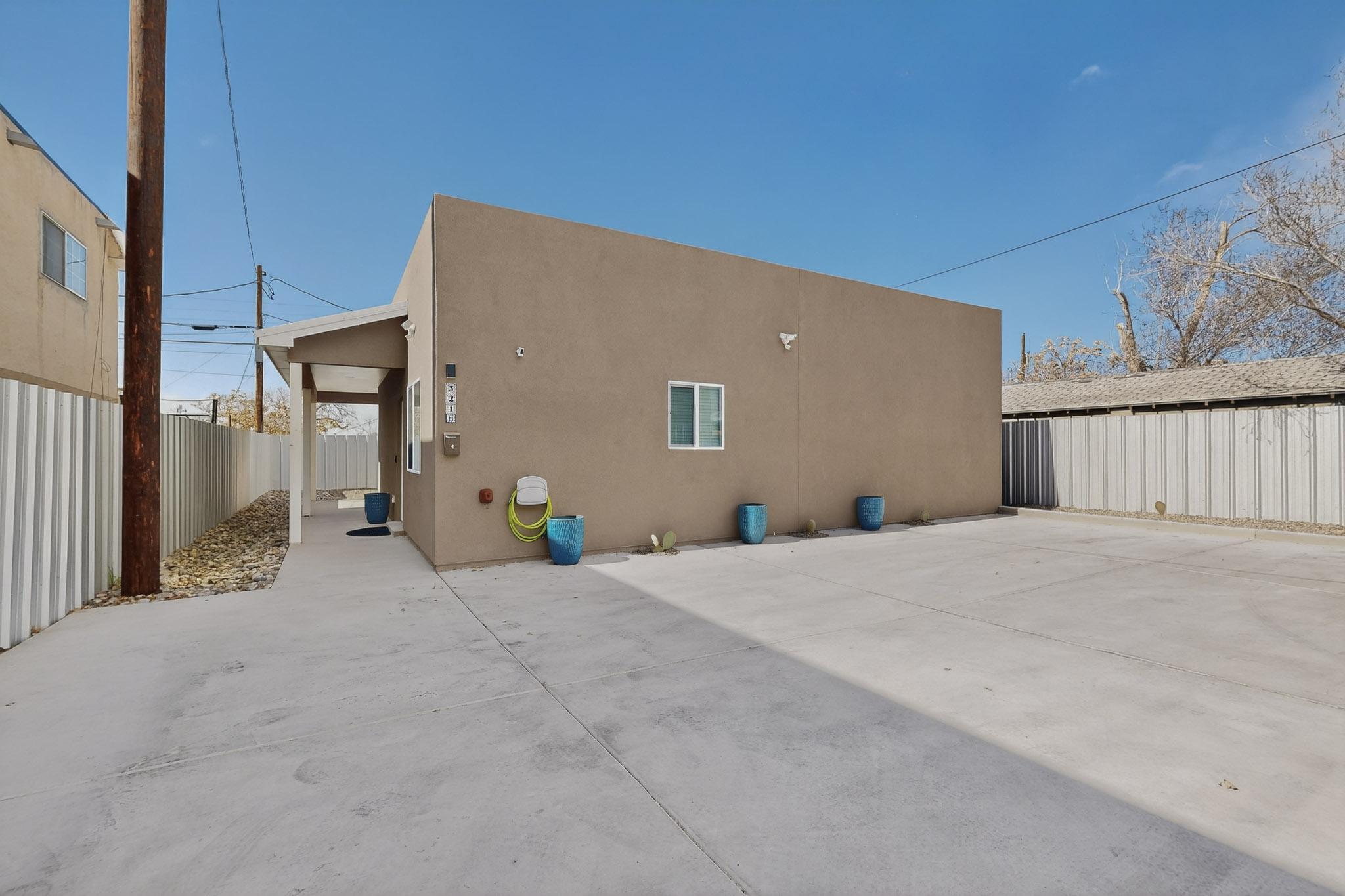 321 Columbia Drive SE