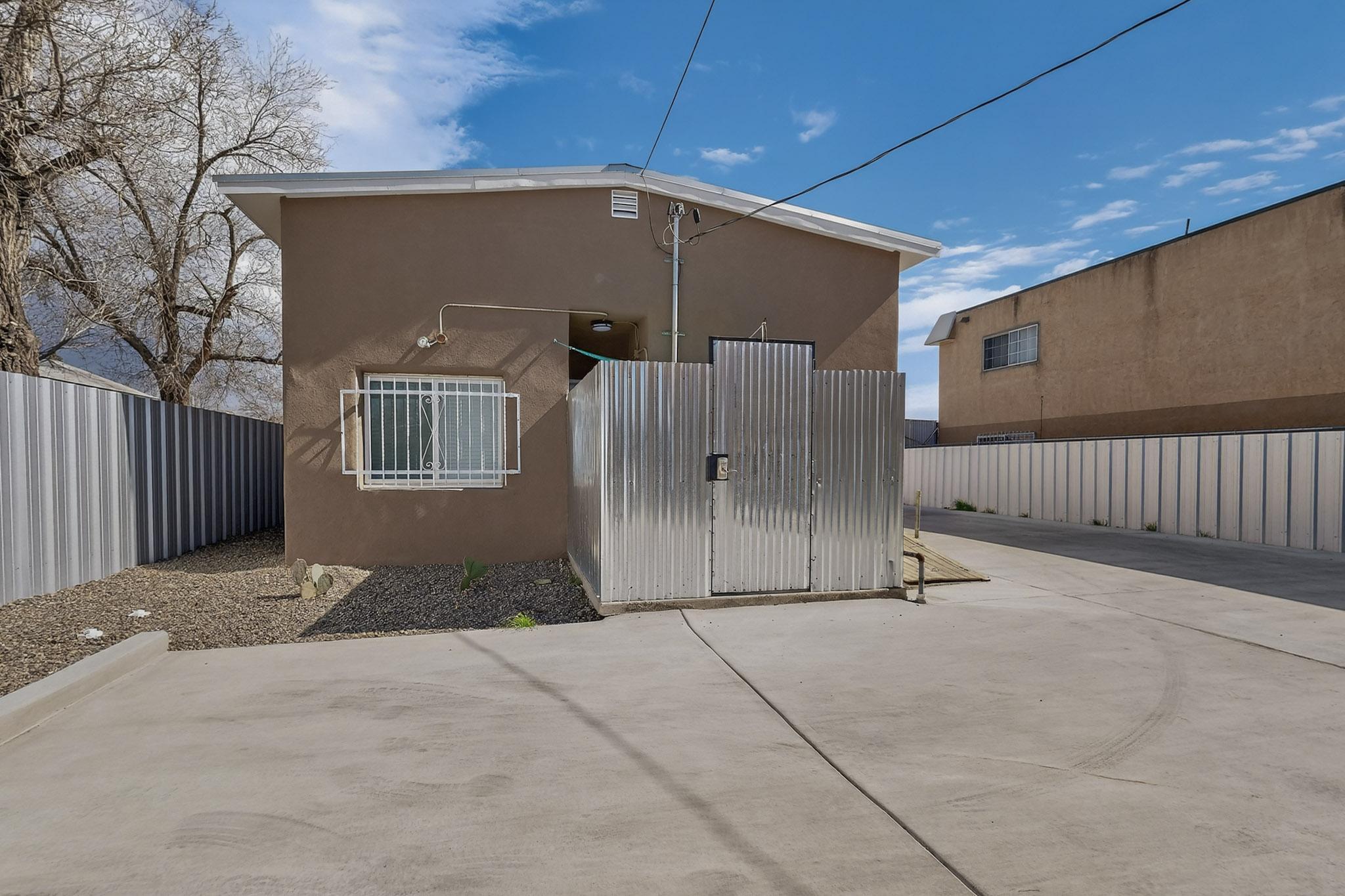 321 Columbia Drive SE