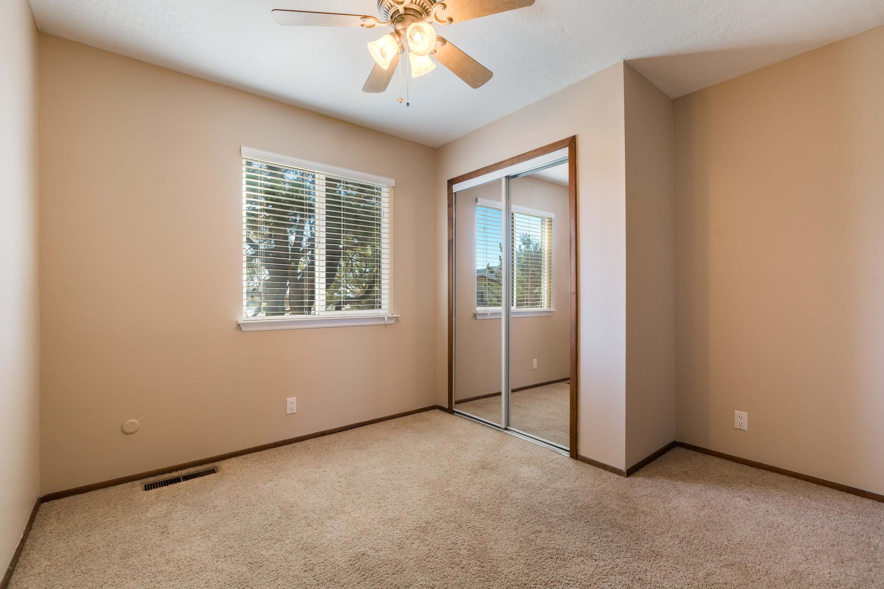 10816 Lowe Street NE