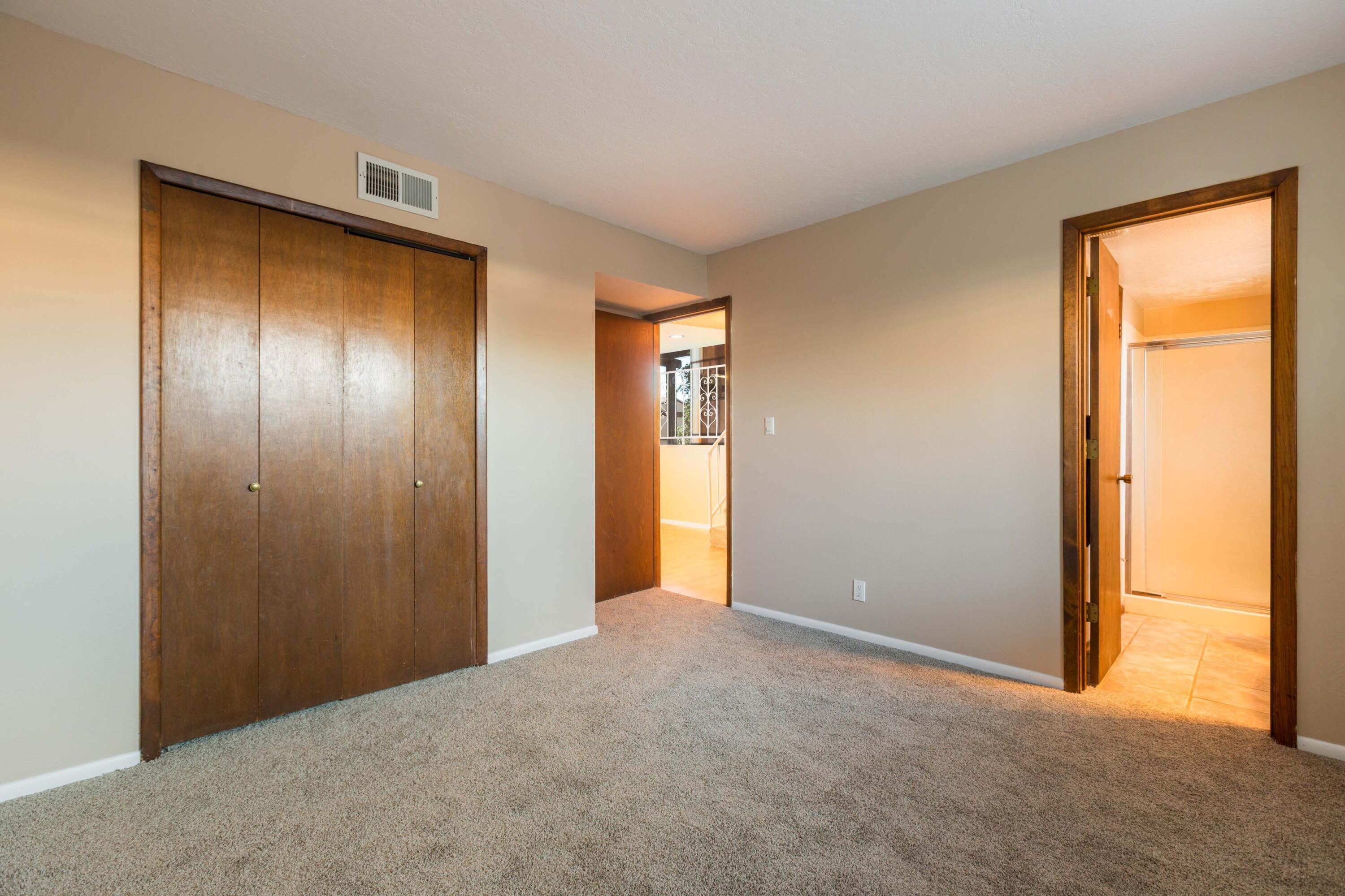 10816 Lowe Street NE