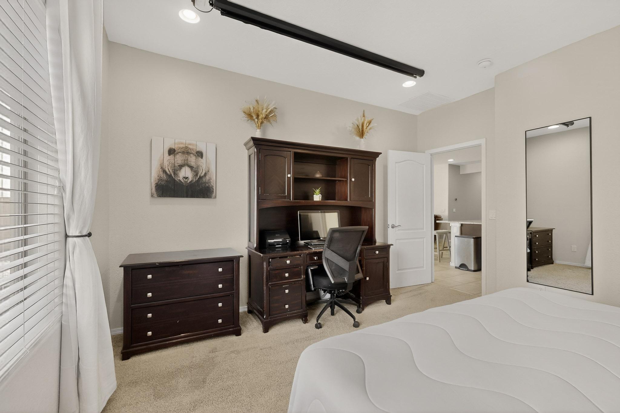115 Prism Avenue SW