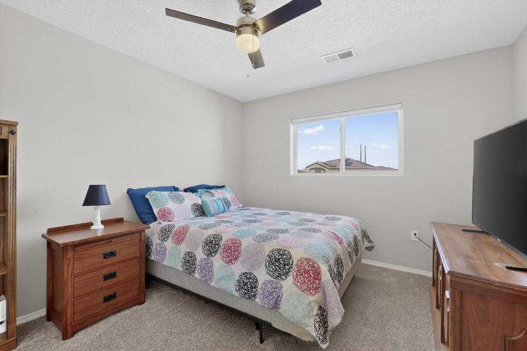 860 Firewheel Loop SW