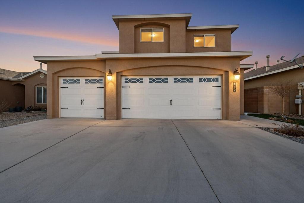 860 Firewheel Loop SW