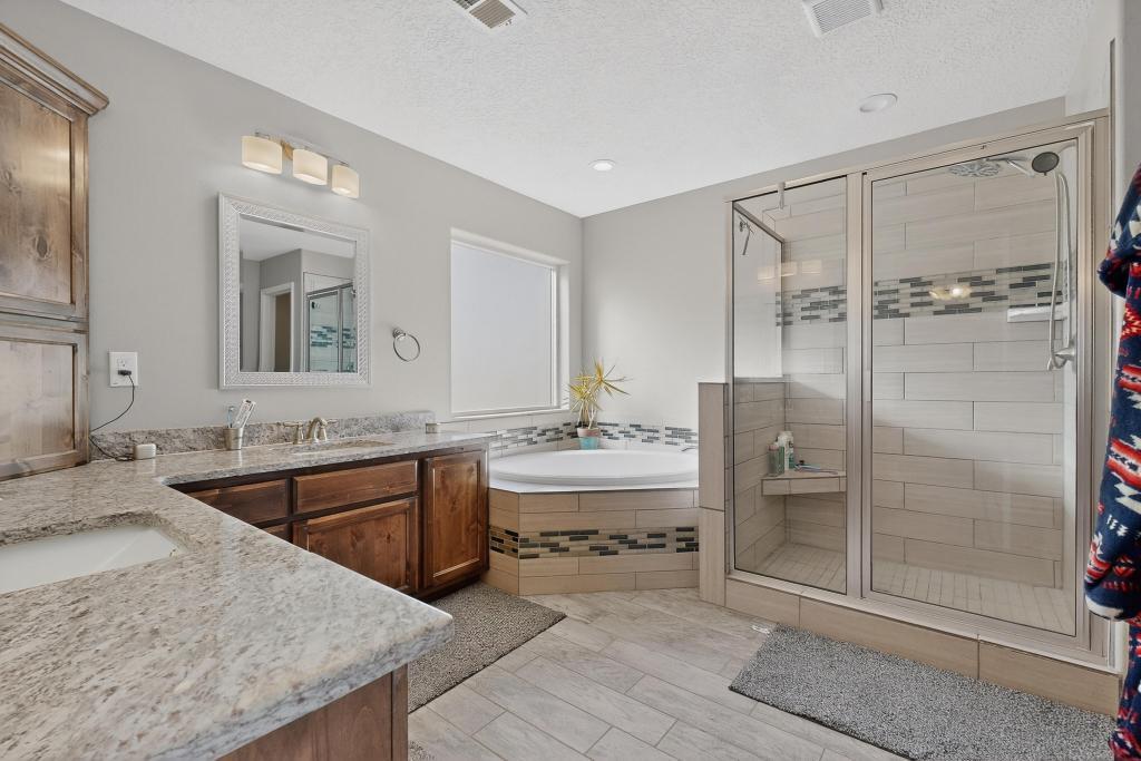 860 Firewheel Loop SW