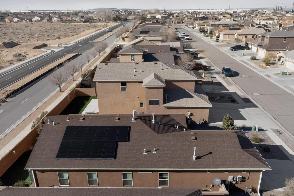 860 Firewheel Loop SW