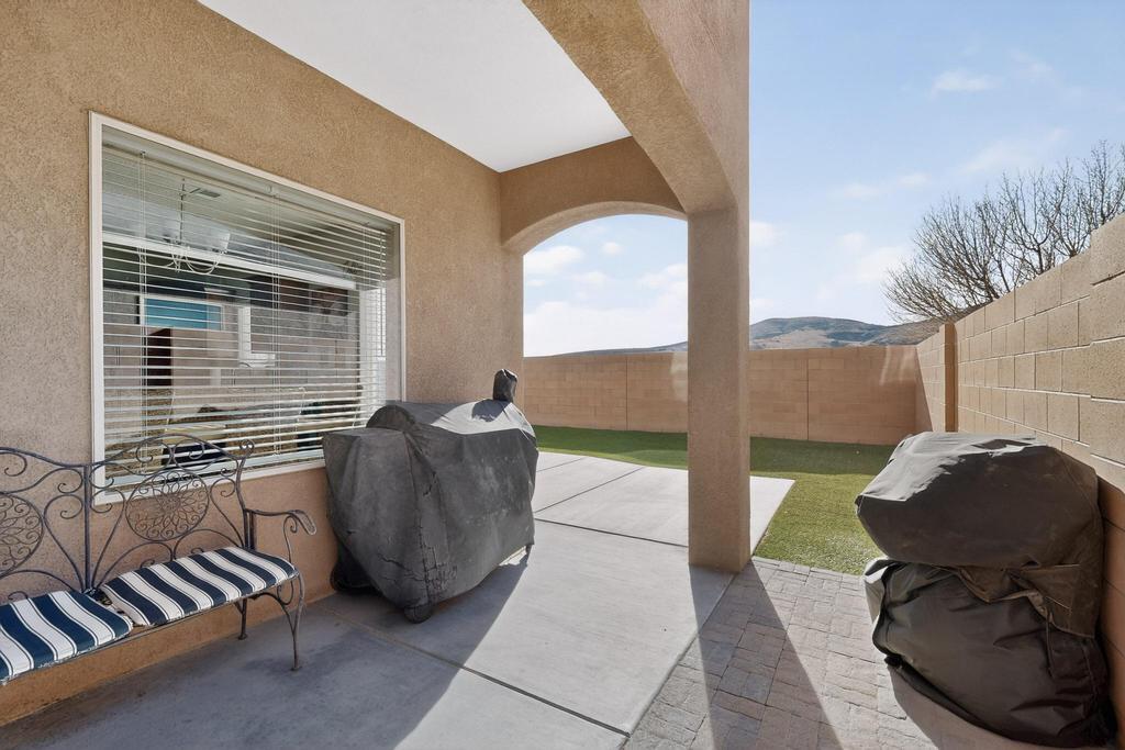 860 Firewheel Loop SW