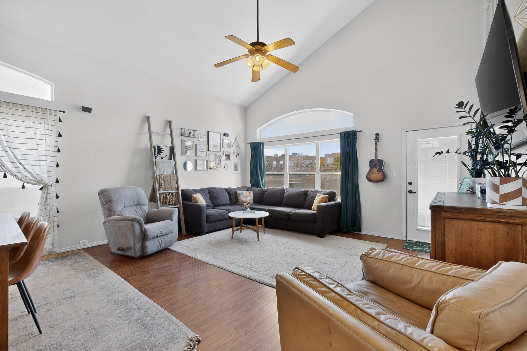 10427 Calle Hermosa Court NW