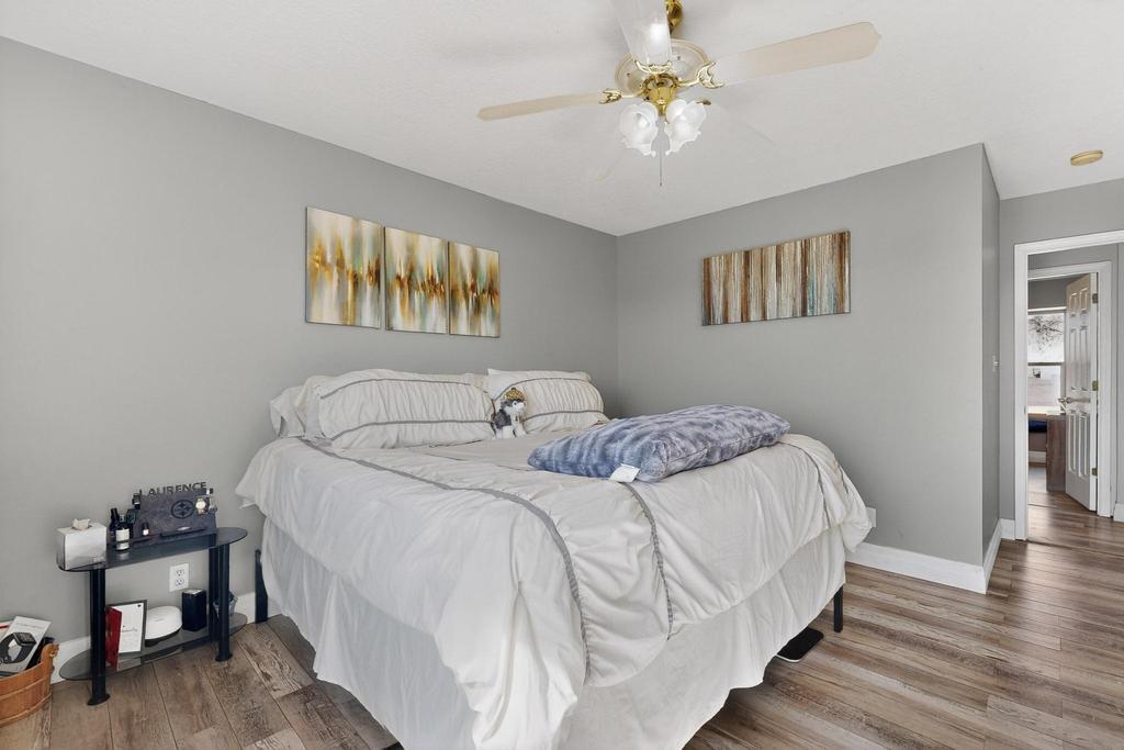 4049 Montreal Loop NE