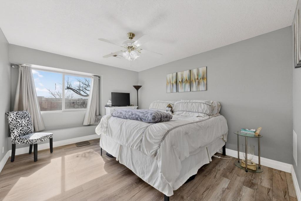 4049 Montreal Loop NE