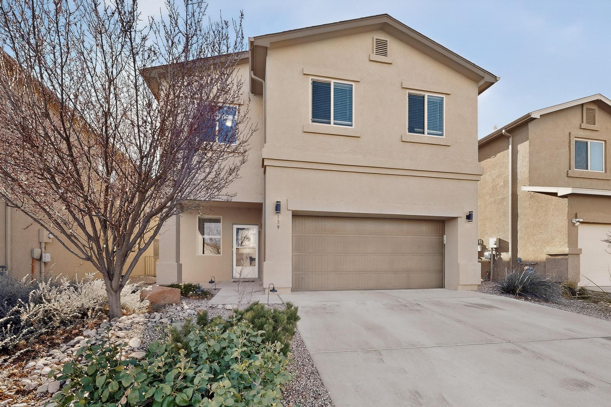 839 Ekarma Drive NW