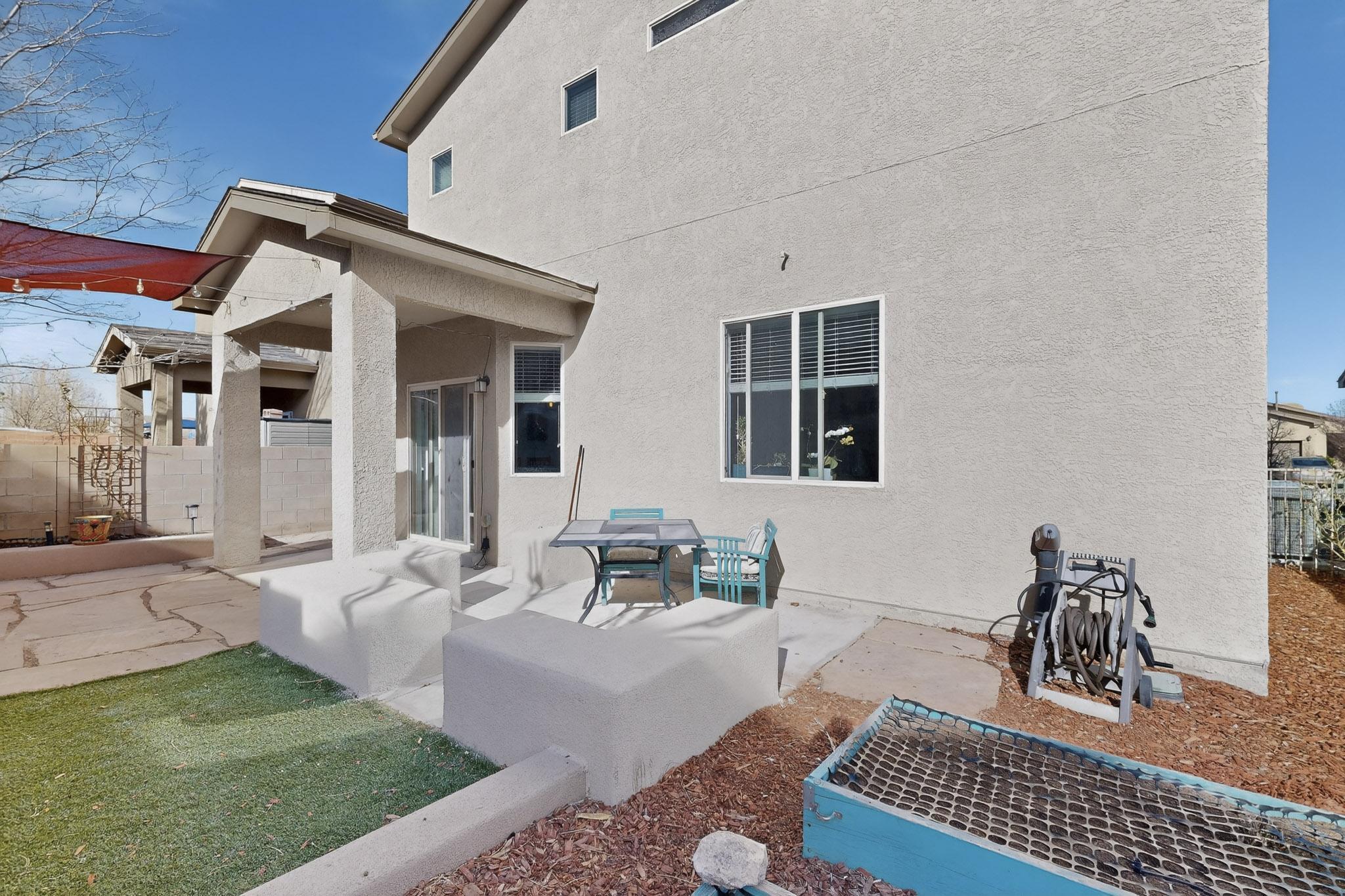 839 Ekarma Drive NW