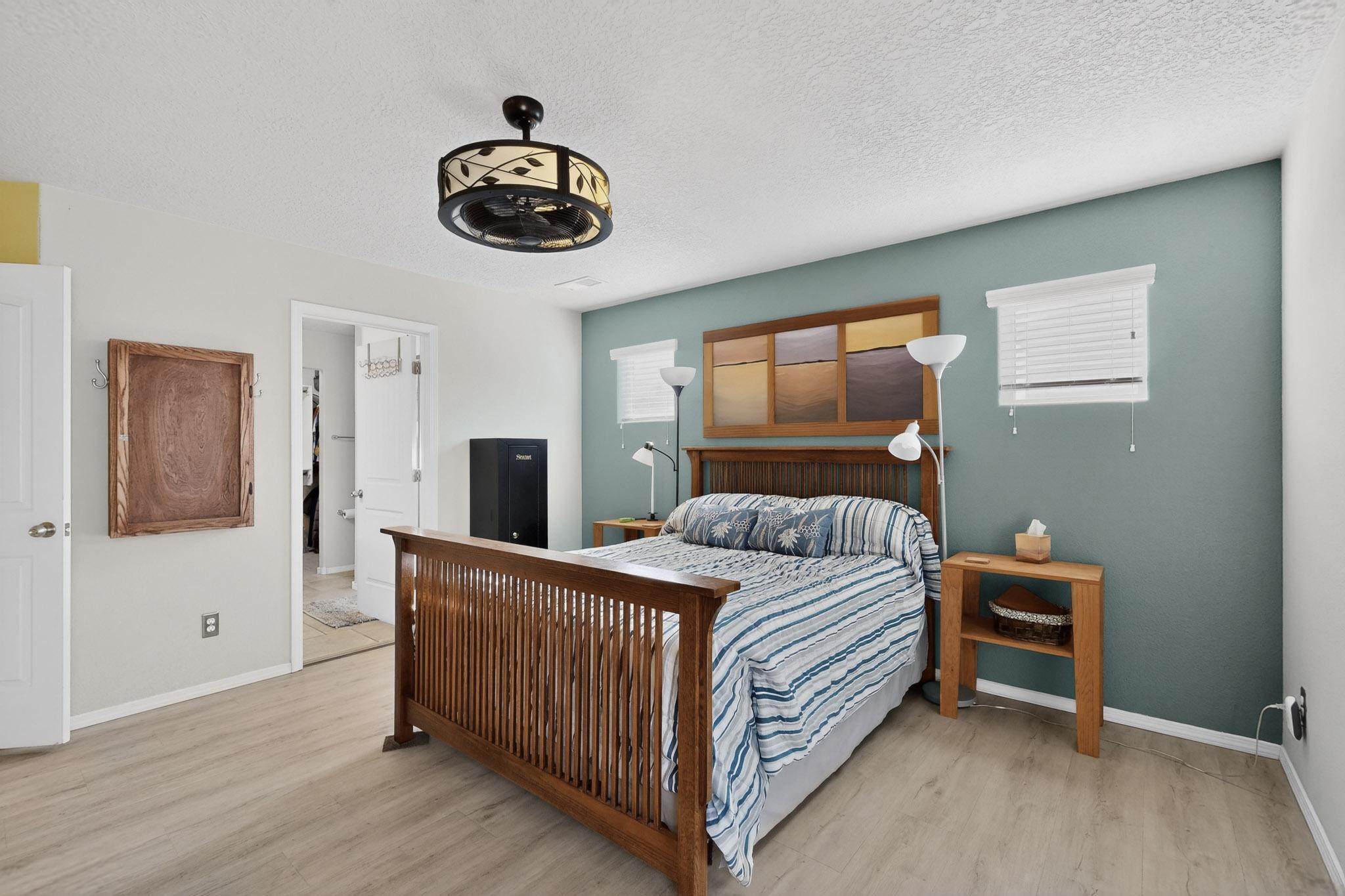 839 Ekarma Drive NW