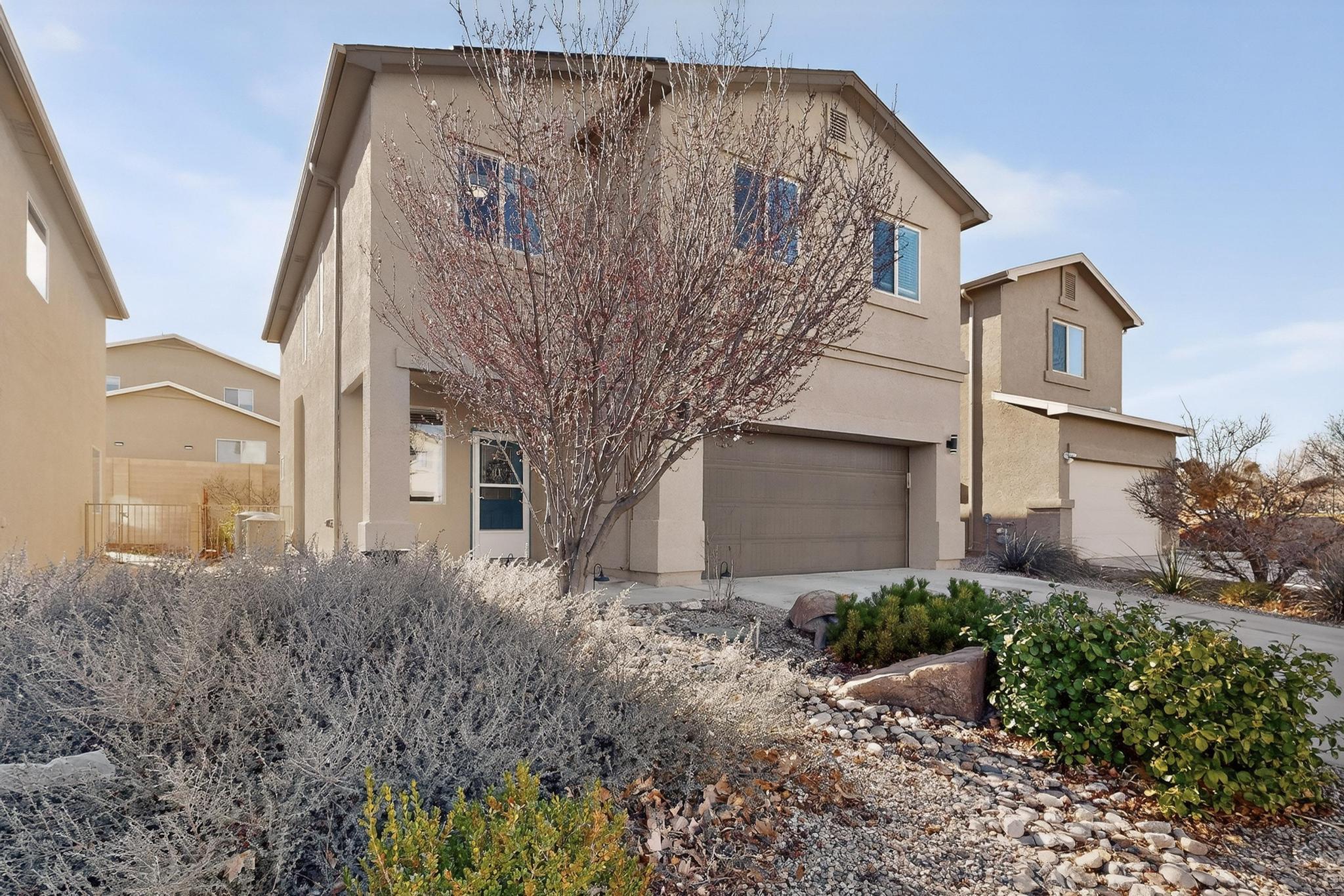 839 Ekarma Drive NW
