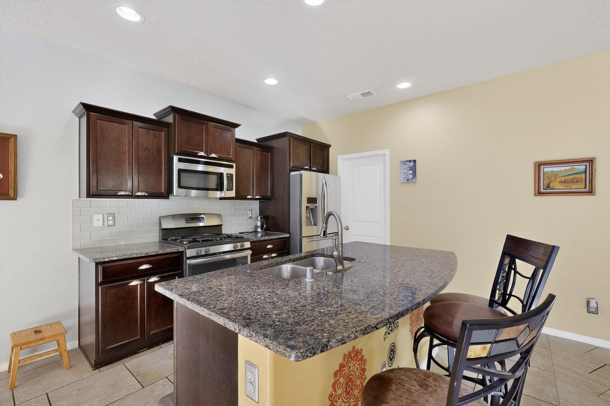 839 Ekarma Drive NW