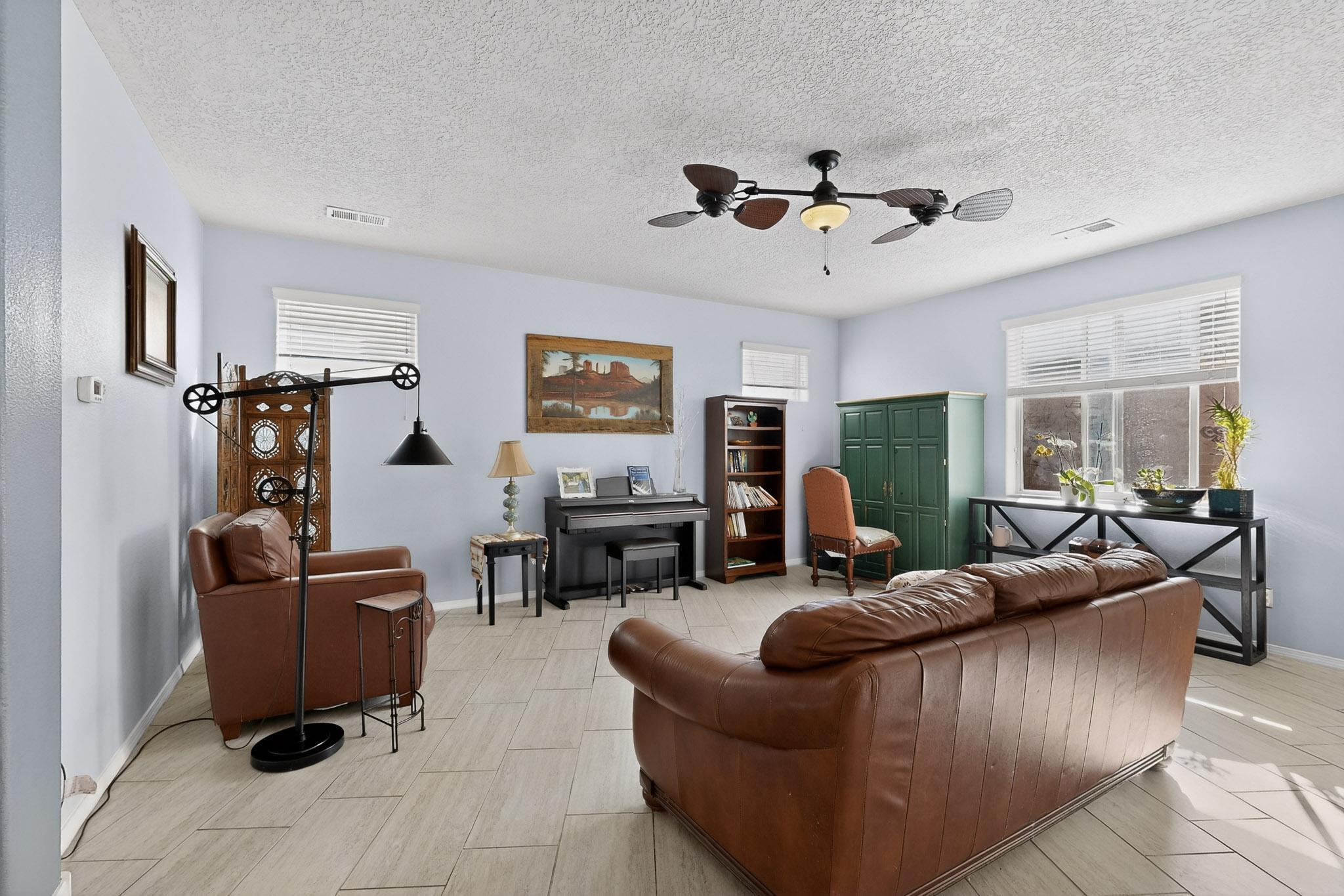839 Ekarma Drive NW