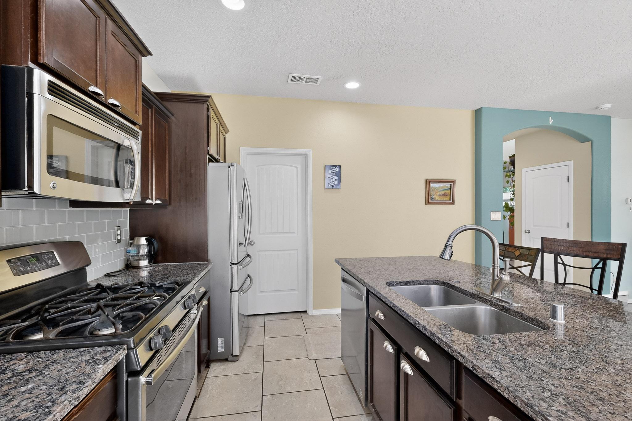 839 Ekarma Drive NW