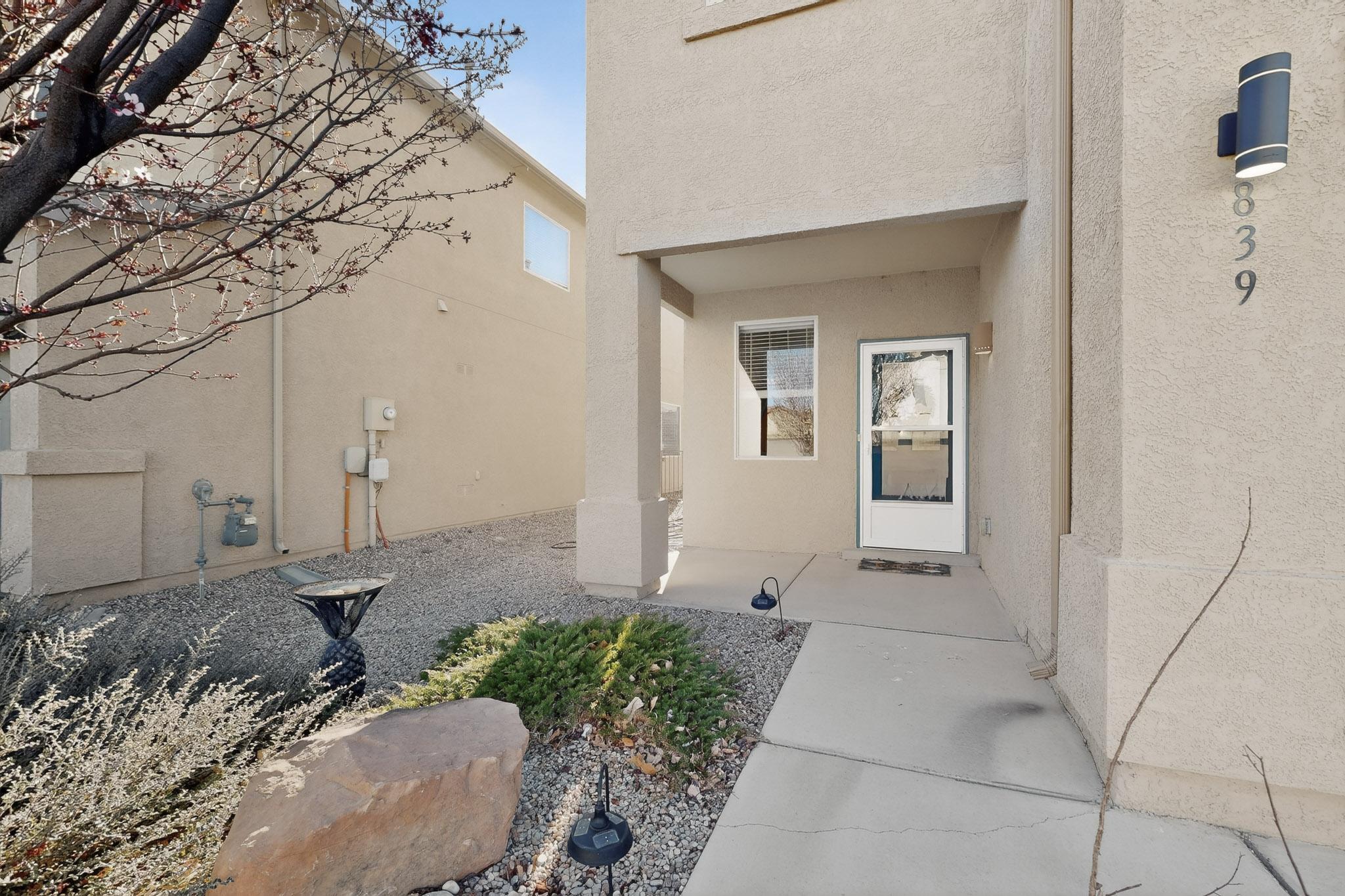 839 Ekarma Drive NW