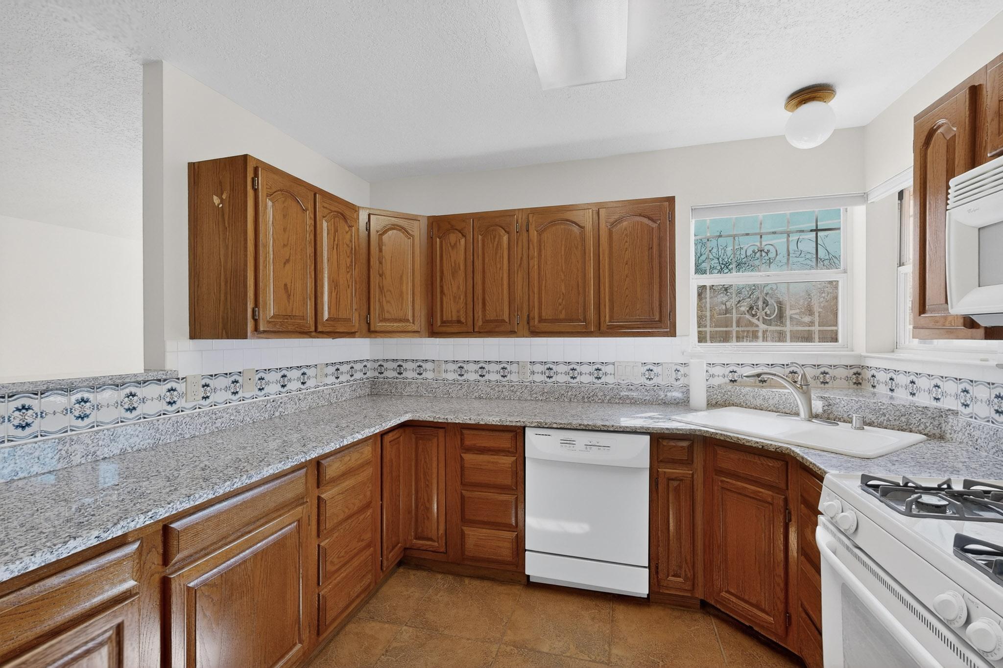 9801 Riverside Road NW