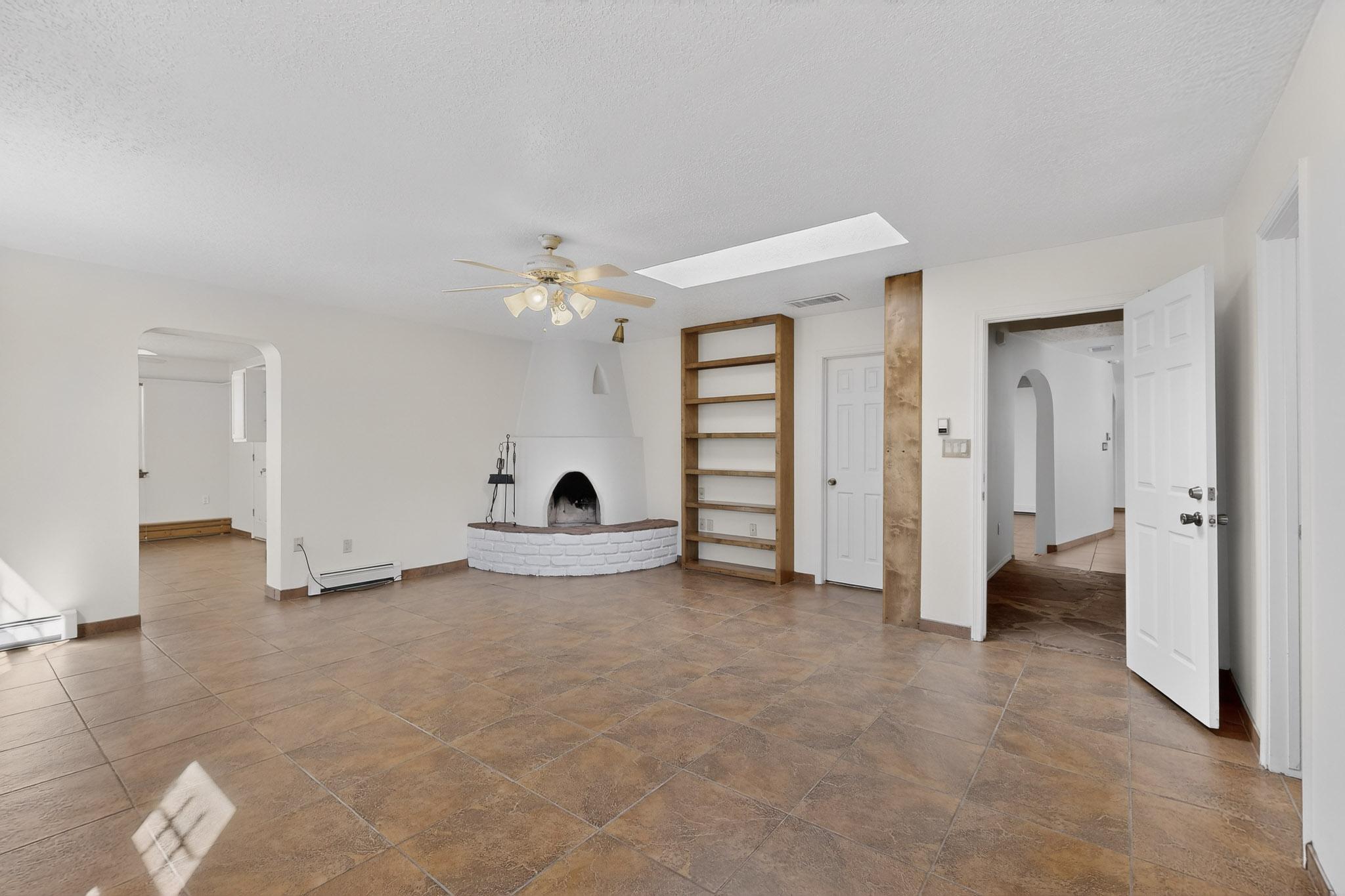 9801 Riverside Road NW