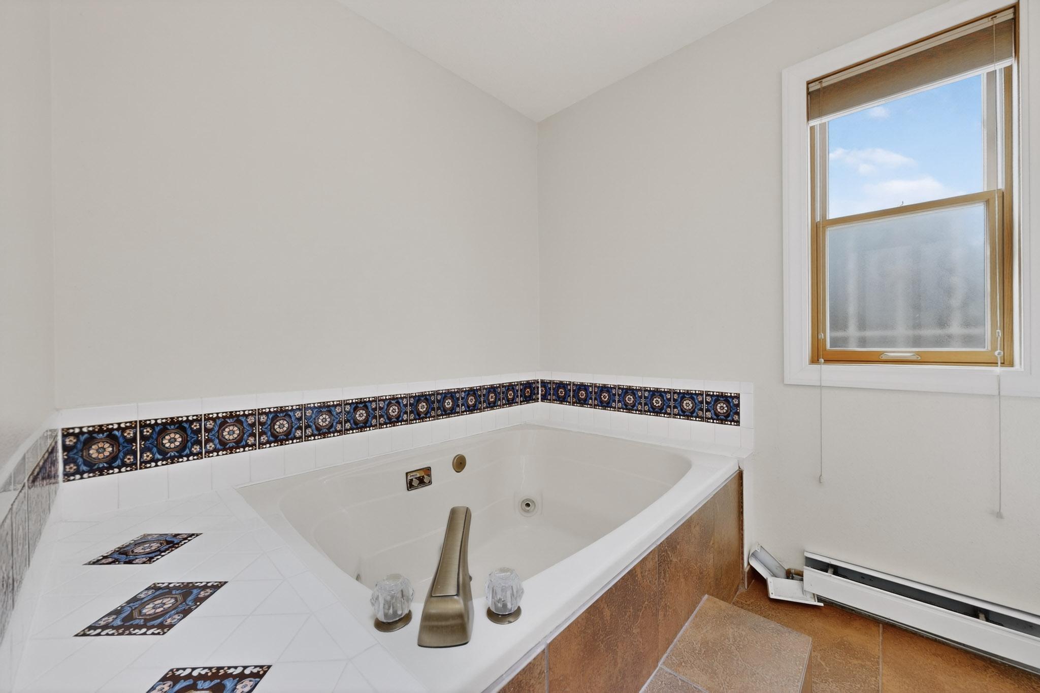 9801 Riverside Road NW