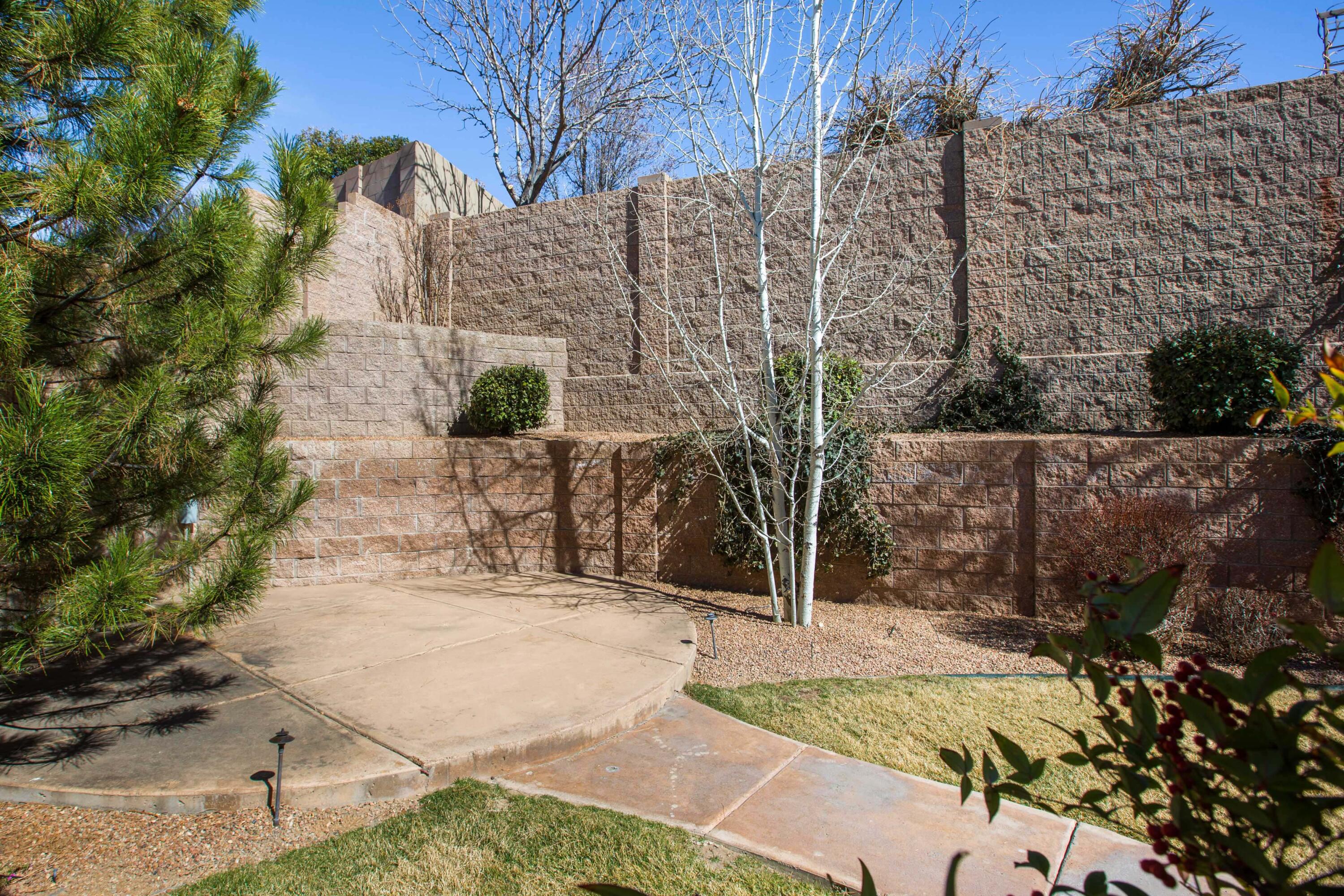 8800 Tiffany Bud Court NE