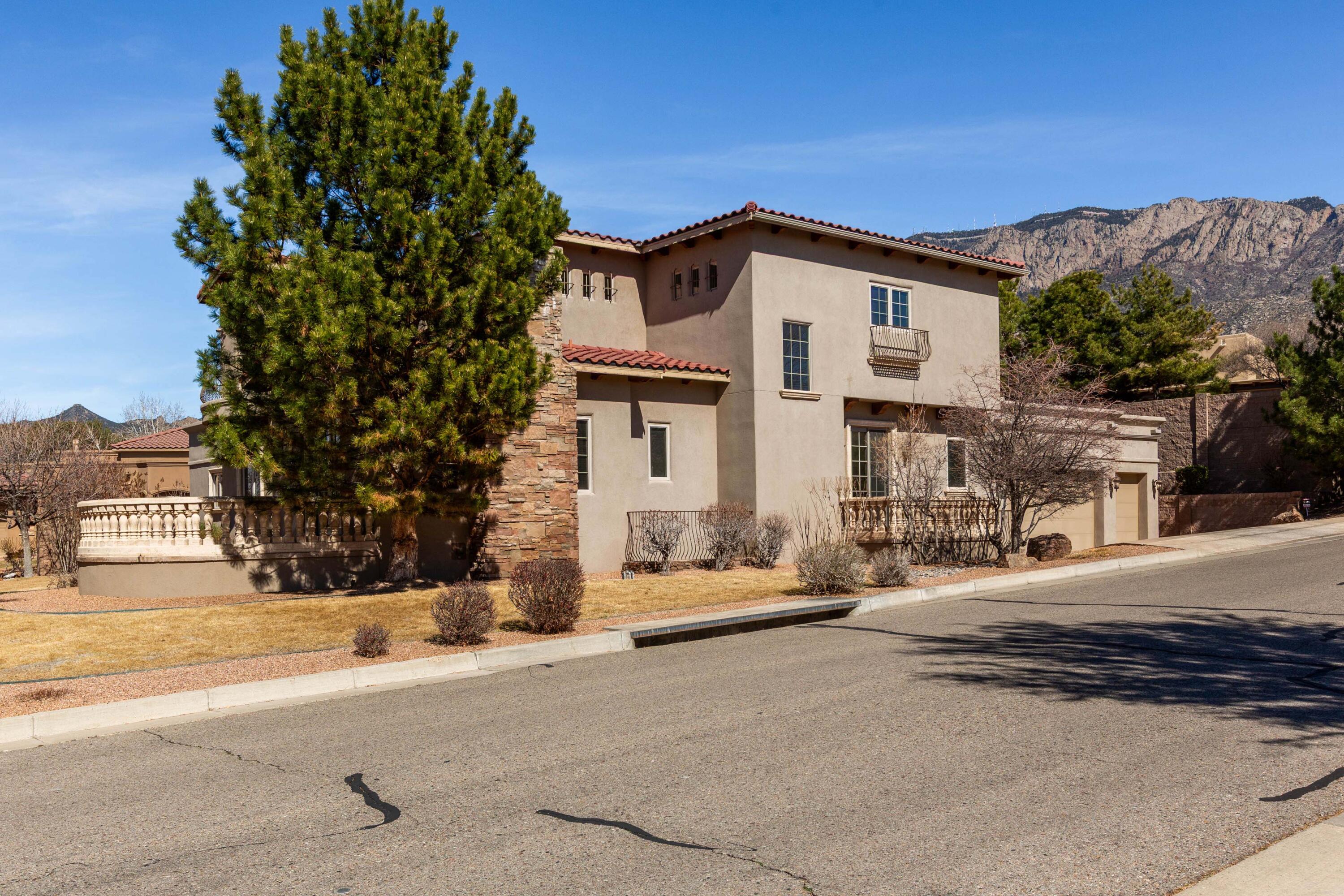 8800 Tiffany Bud Court NE