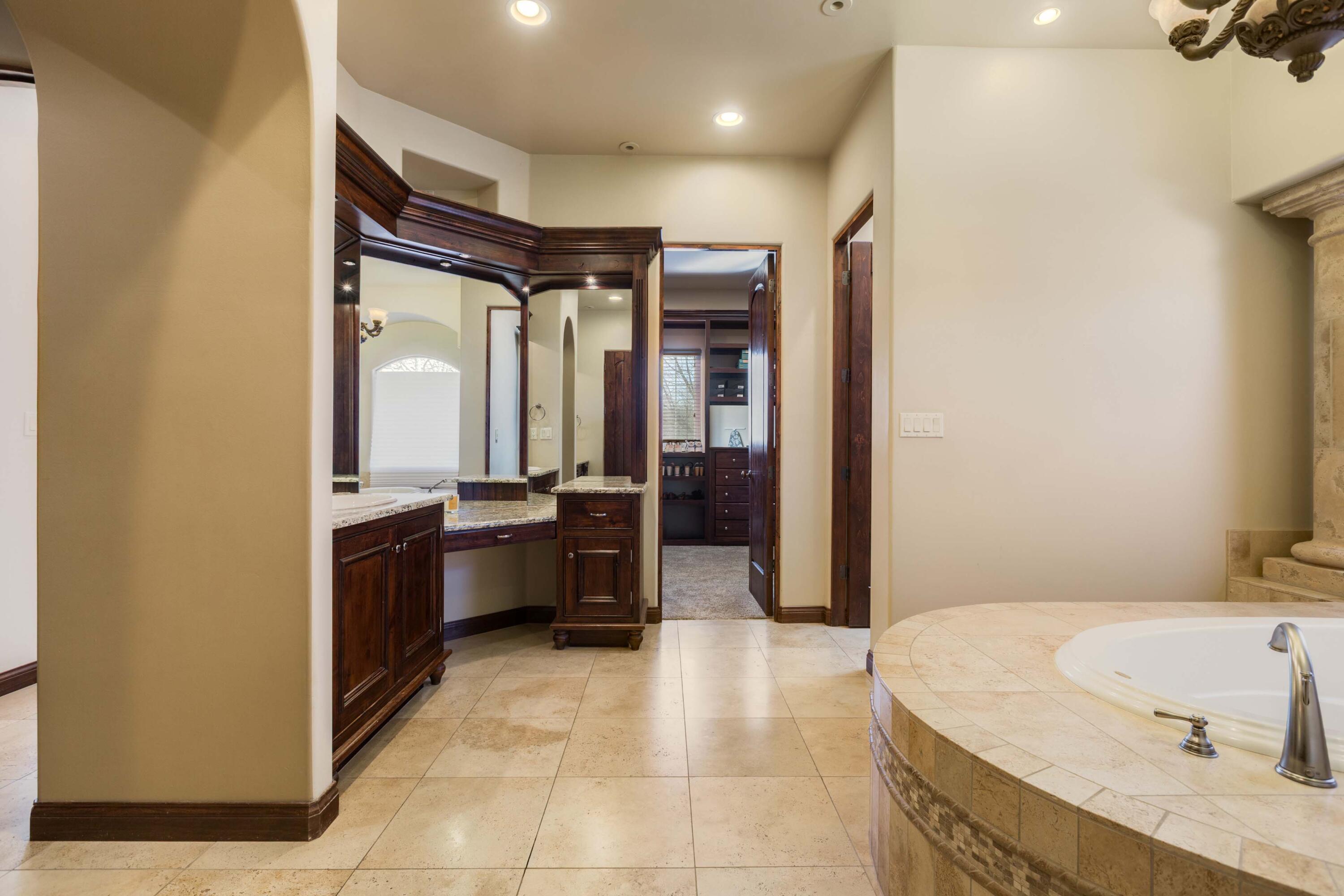 8800 Tiffany Bud Court NE