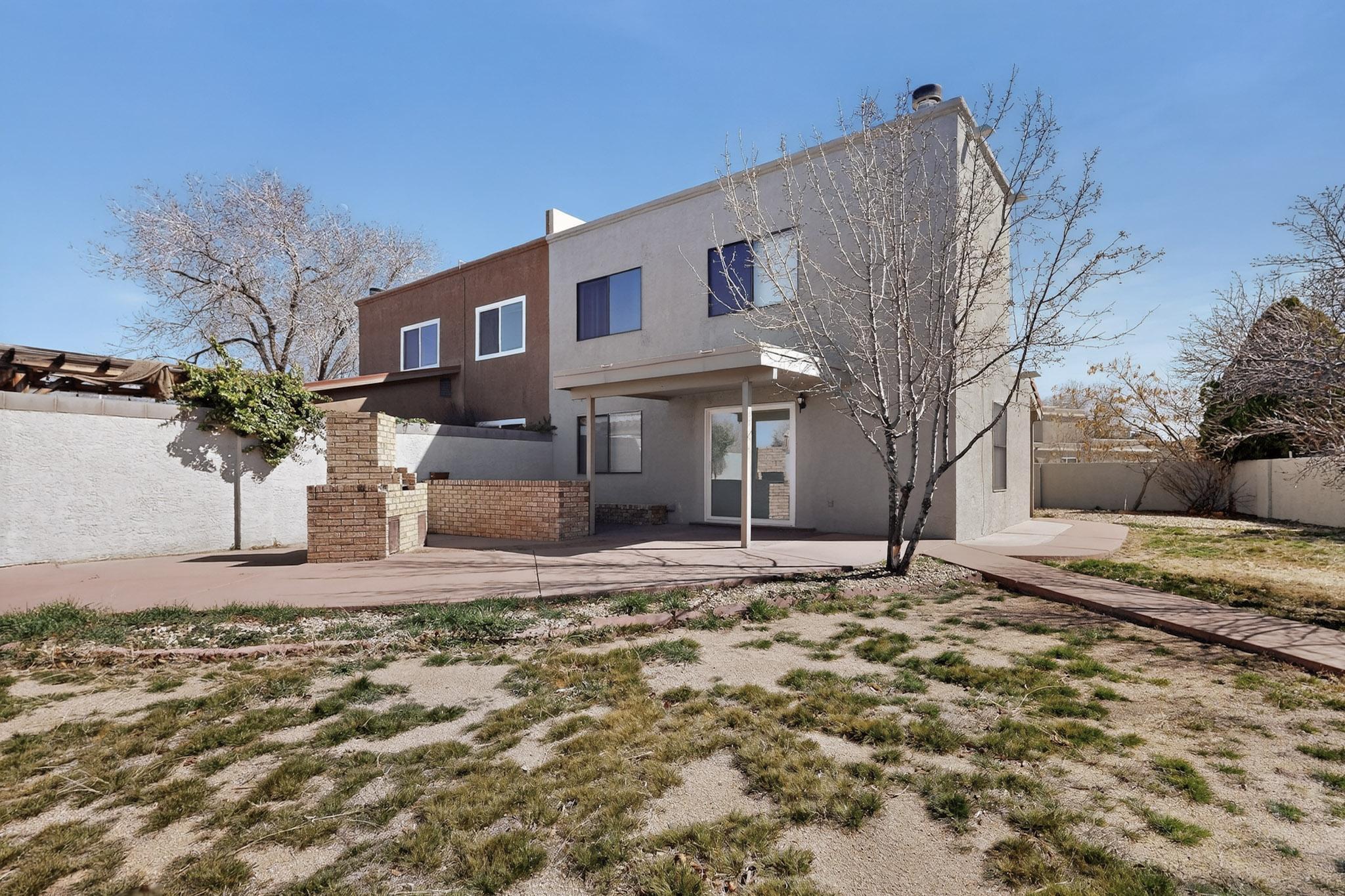 6921 White Pine Place NE