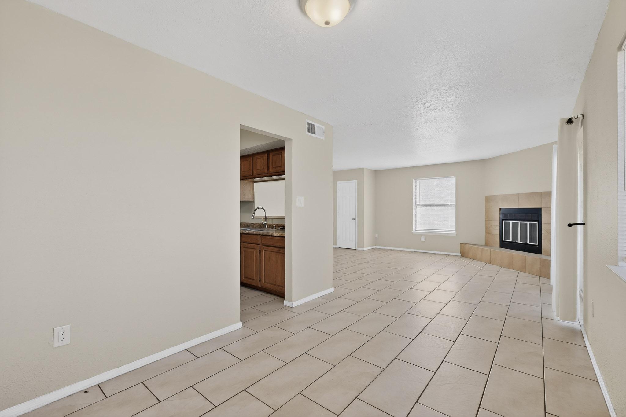 6921 White Pine Place NE