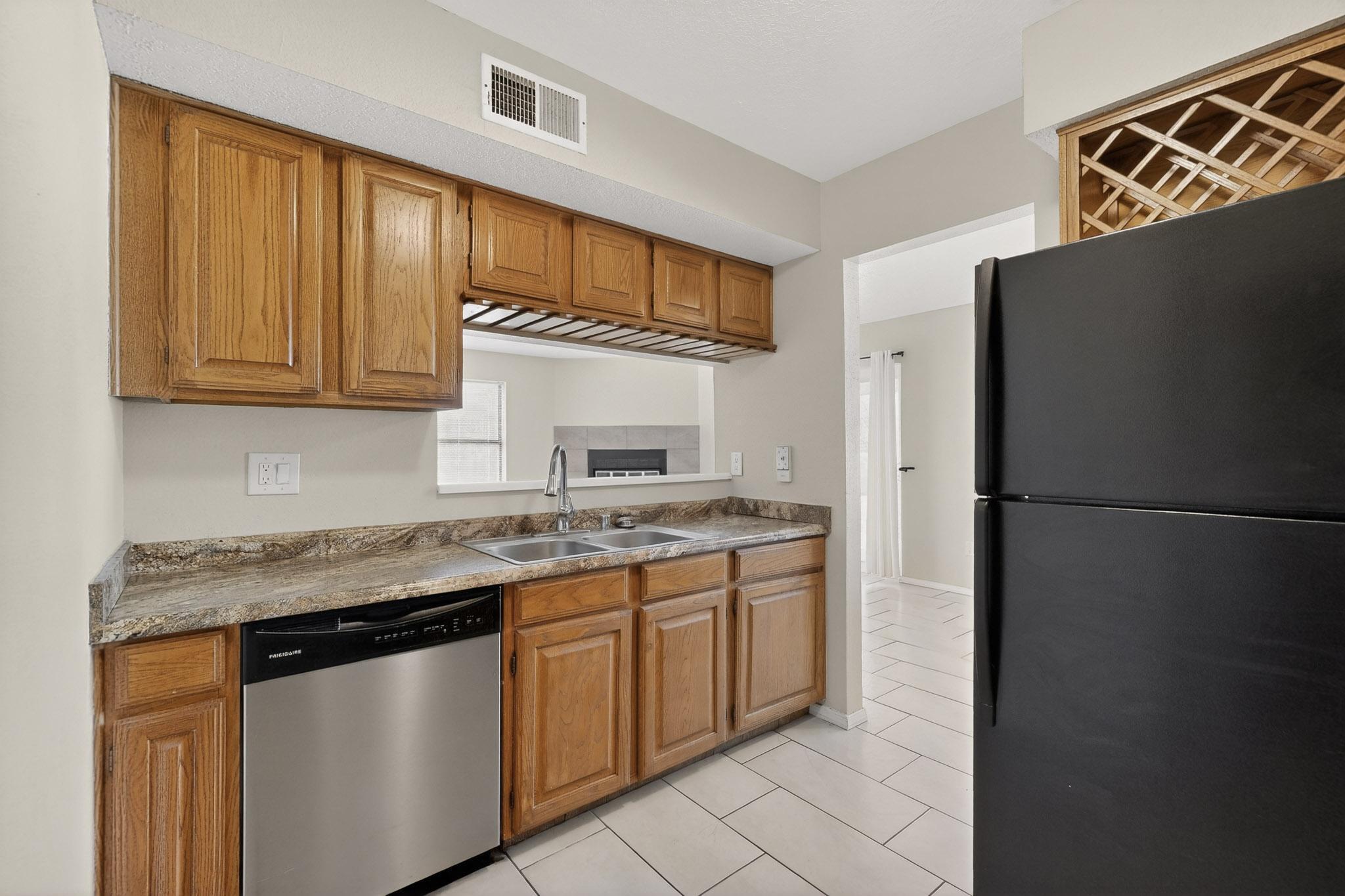 6921 White Pine Place NE