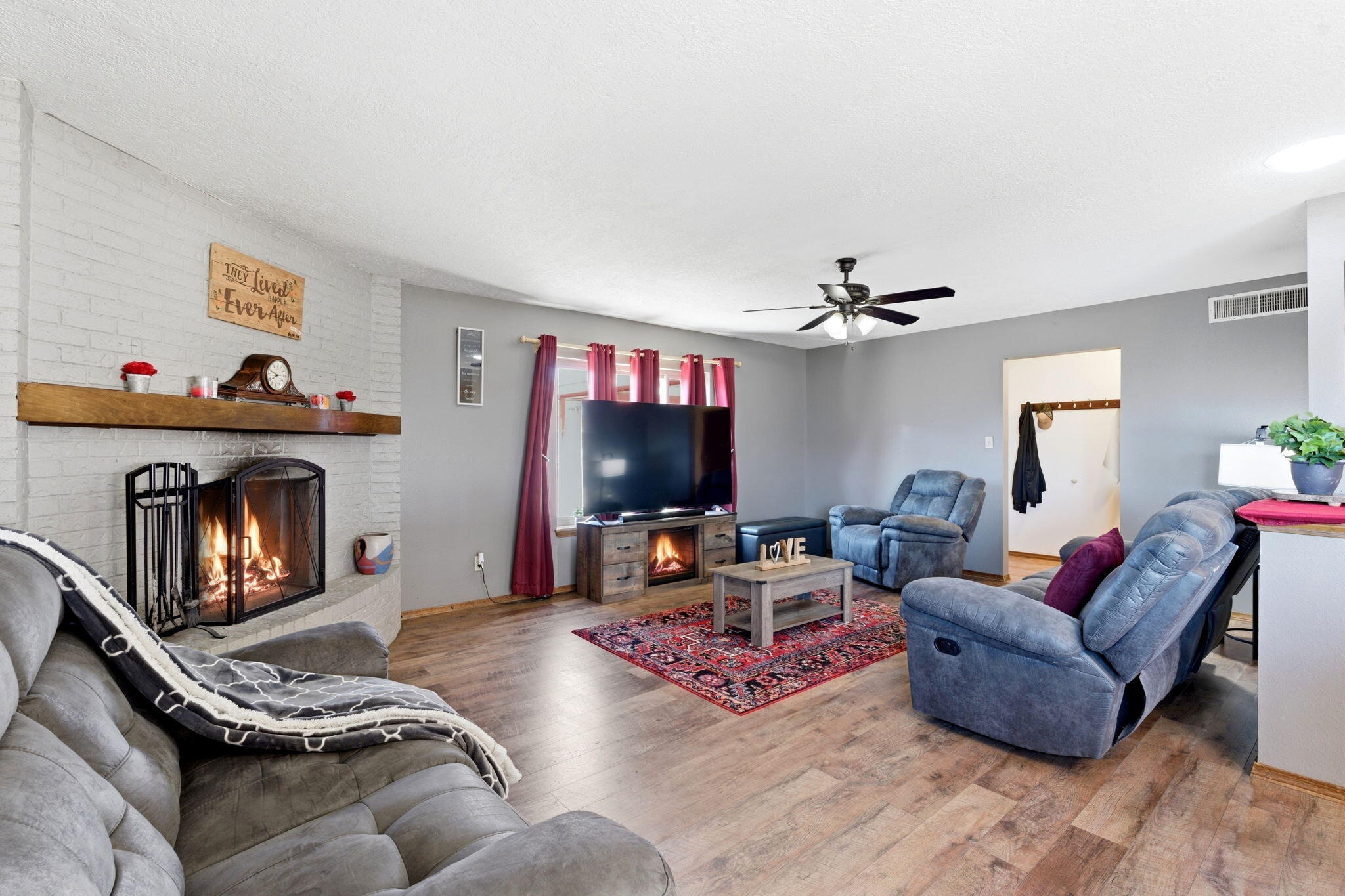 10012 Clearwater Court NW