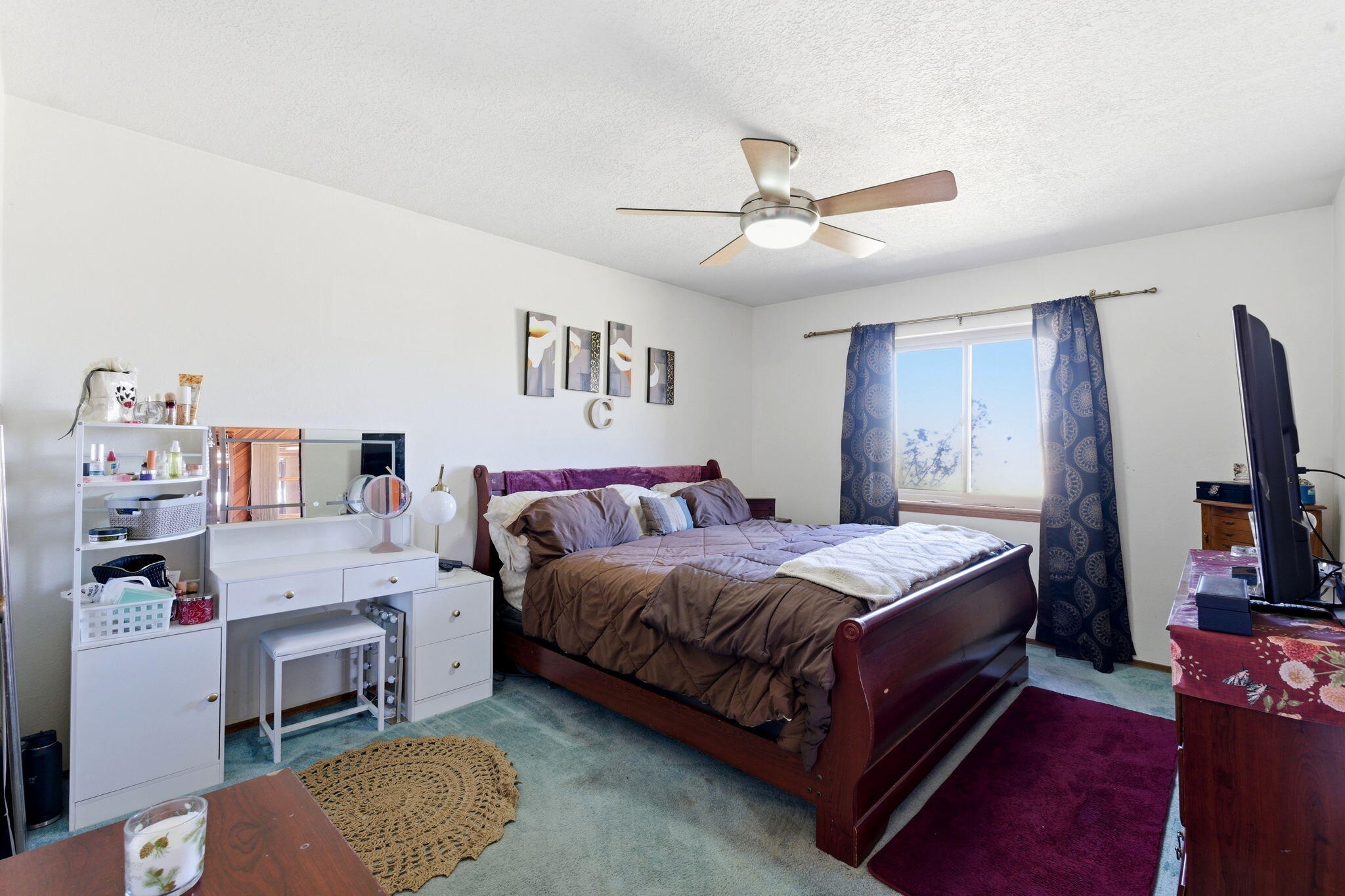 10012 Clearwater Court NW